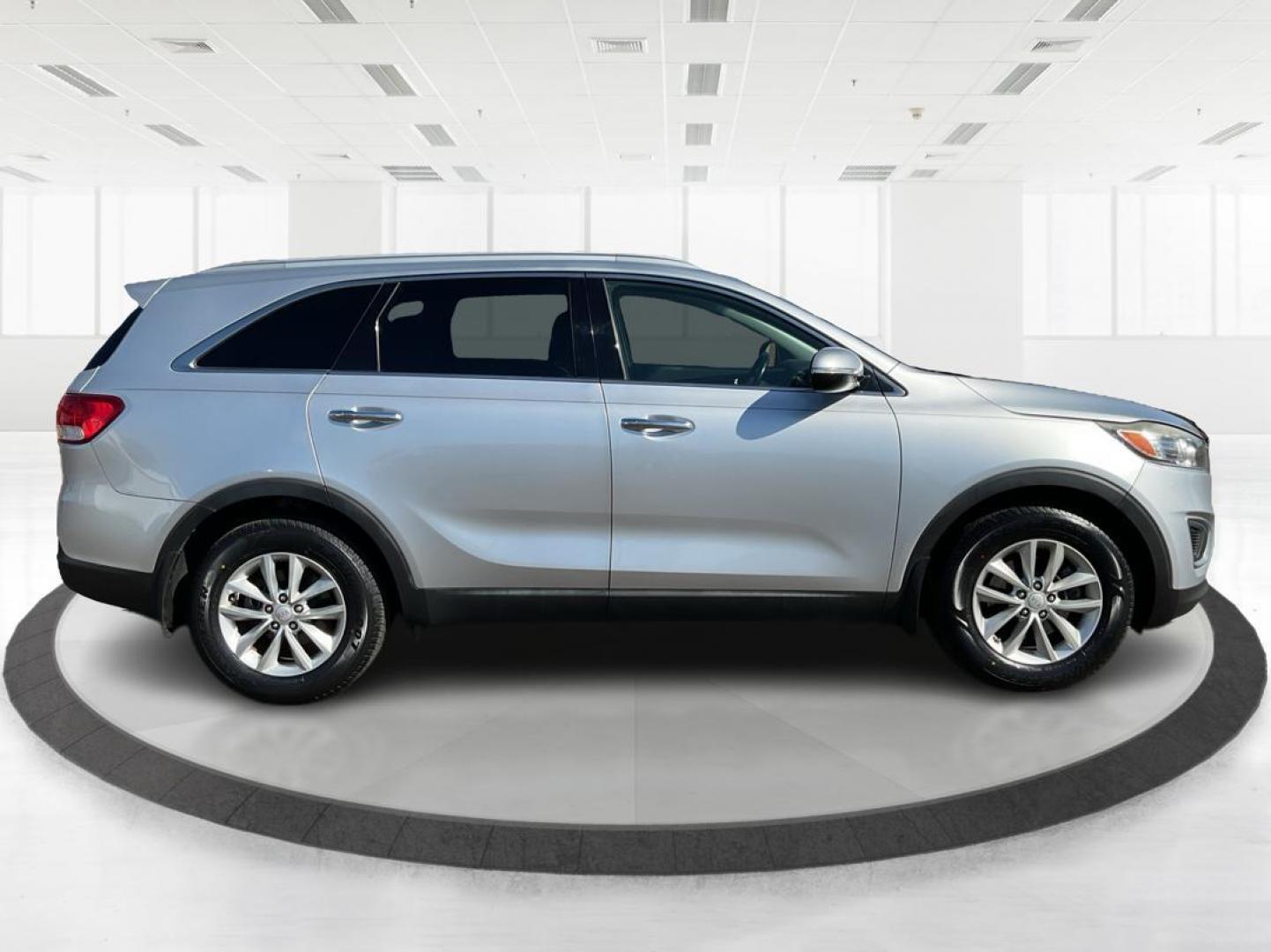 2016 Kia Sorento 2.4L LX (5XYPG4A34GG) with an 2.4L I-4 gasoline direct injection engine, located at 880 E. National Road, OH, 45377, (937) 908-9800, 39.891918, -84.183975 - Photo#1