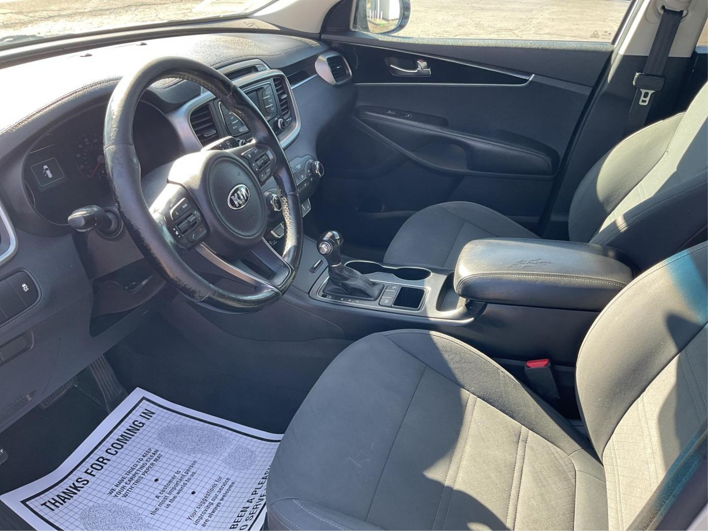 2016 Kia Sorento 2.4L LX (5XYPG4A34GG) with an 2.4L I-4 gasoline direct injection engine, located at 880 E. National Road, OH, 45377, (937) 908-9800, 39.891918, -84.183975 - Photo#8