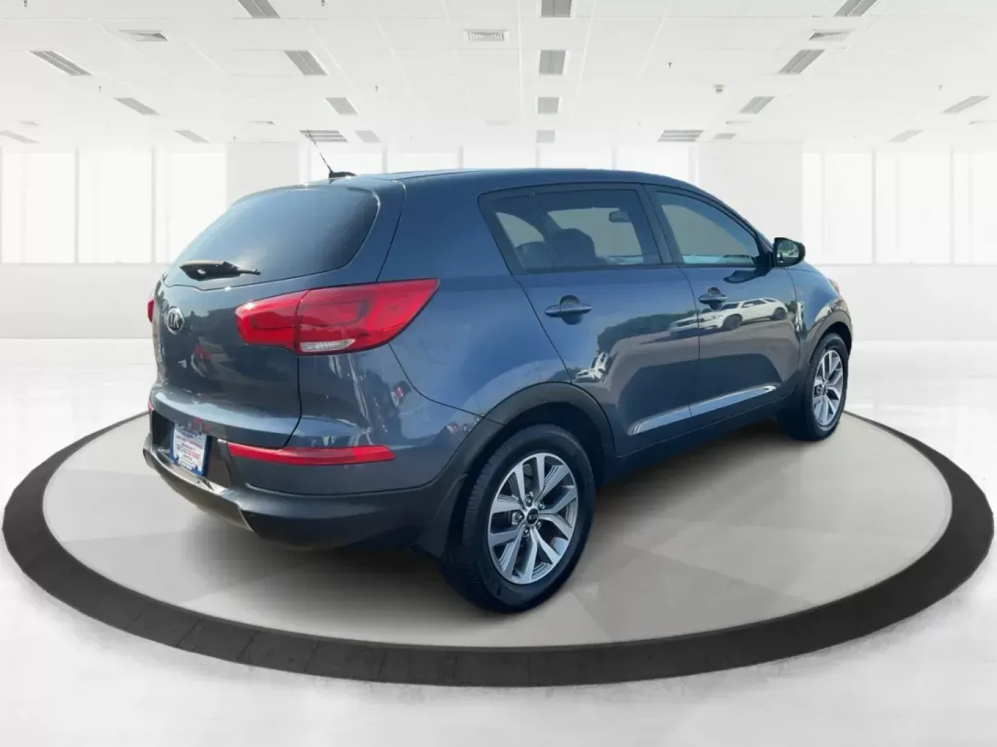 2016 Kia Sportage LX (KNDPB3AC1G7) with an Theta II 2.4L I-4 gasoline direct injection engine, located at 1230 East Main St, Xenia, OH, 45385, (937) 908-9800, 39.688042, -83.910538 - Photo#2