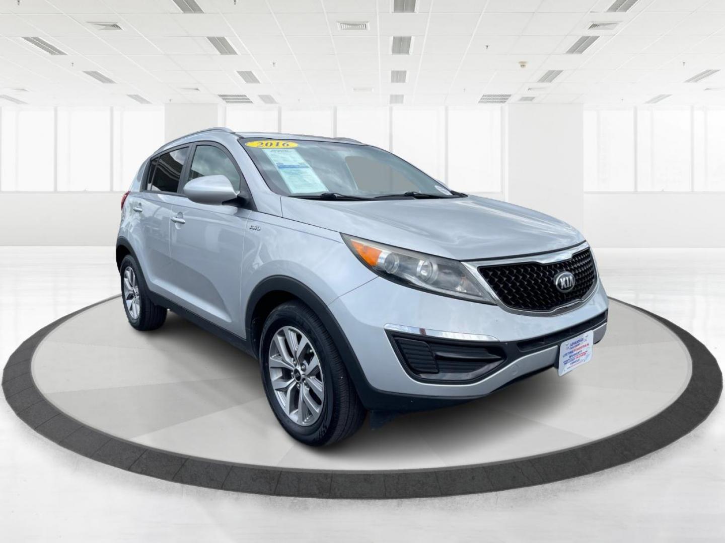 2016 Kia Sportage LX AWD (KNDPBCAC3G7) with an 2.4L V6 DOHC 24V engine, 6-Speed Automatic transmission, located at 1184 Kauffman Ave, Fairborn, OH, 45324, (937) 908-9800, 39.807072, -84.031563 - Photo#0
