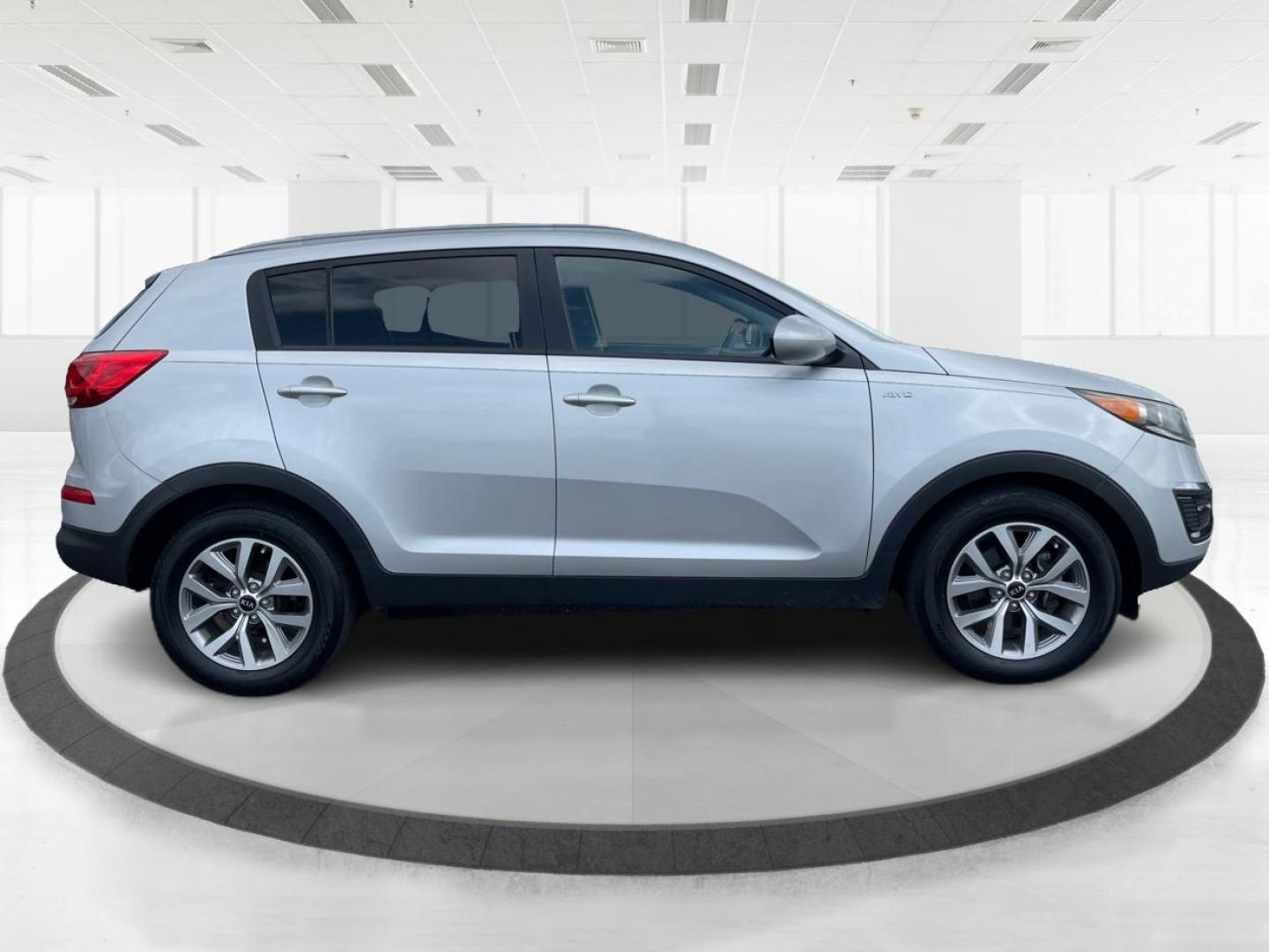 2016 Kia Sportage LX AWD (KNDPBCAC3G7) with an 2.4L V6 DOHC 24V engine, 6-Speed Automatic transmission, located at 1184 Kauffman Ave, Fairborn, OH, 45324, (937) 908-9800, 39.807072, -84.031563 - Photo#1