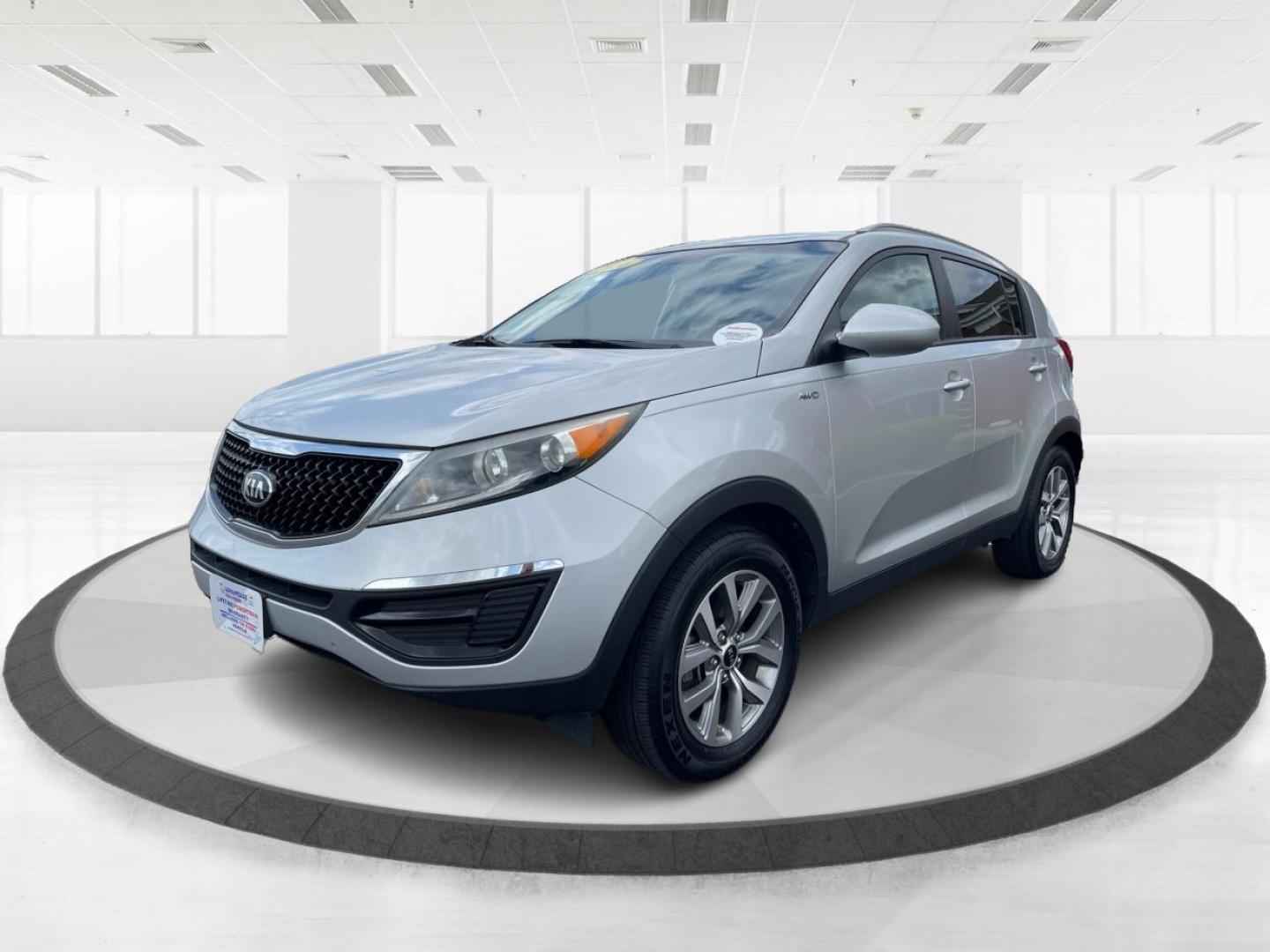 2016 Kia Sportage LX AWD (KNDPBCAC3G7) with an 2.4L V6 DOHC 24V engine, 6-Speed Automatic transmission, located at 1184 Kauffman Ave, Fairborn, OH, 45324, (937) 908-9800, 39.807072, -84.031563 - Photo#7