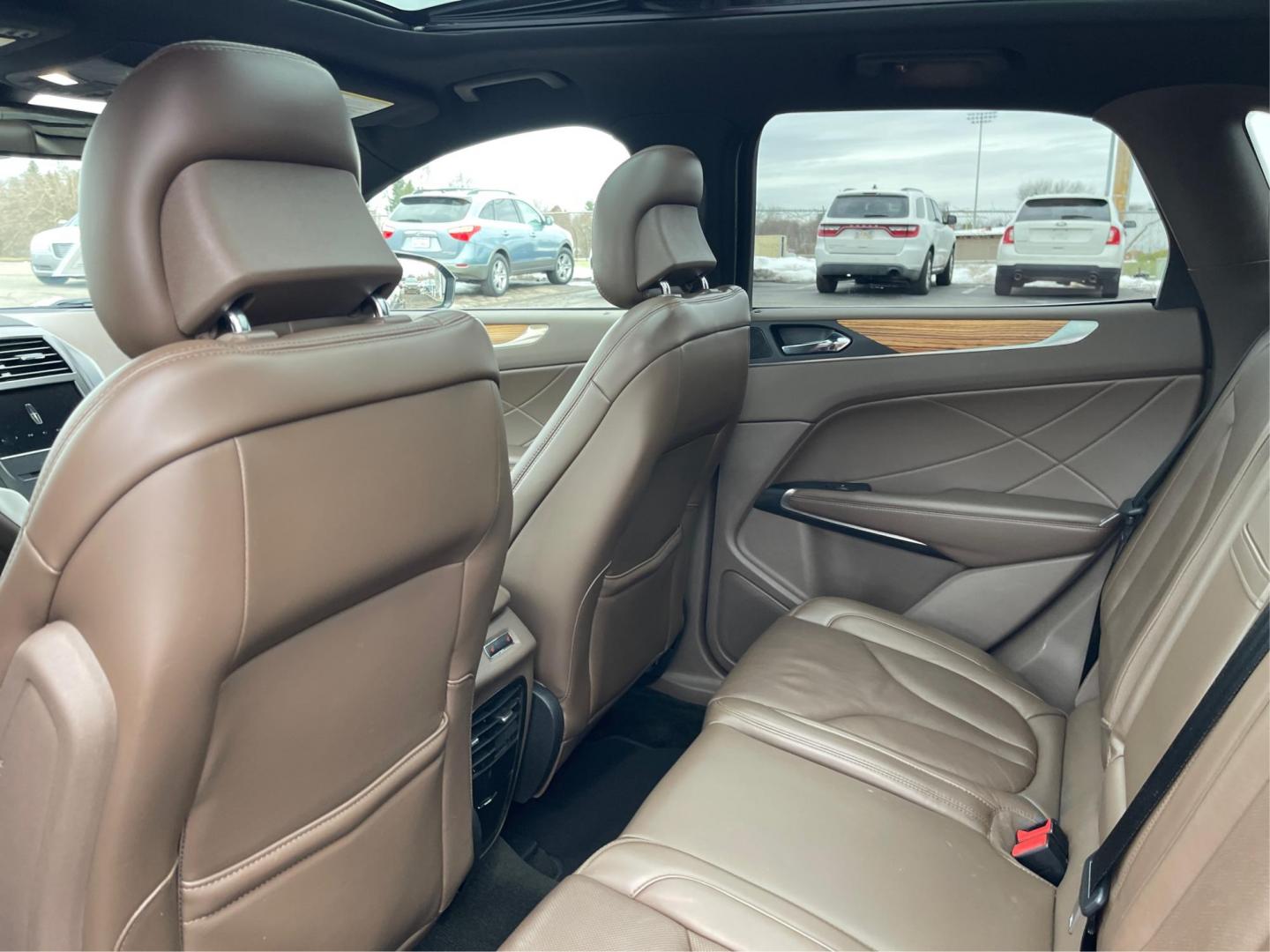2016 Lincoln Mkc Reserve (5LMTJ3DH5GU) with an Other engine, located at 880 E. National Road, OH, 45377, (937) 908-9800, 39.891918, -84.183975 - Photo#9