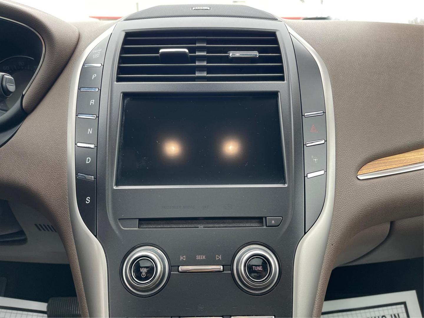 2016 Lincoln Mkc Reserve (5LMTJ3DH5GU) with an Other engine, located at 880 E. National Road, OH, 45377, (937) 908-9800, 39.891918, -84.183975 - Photo#13