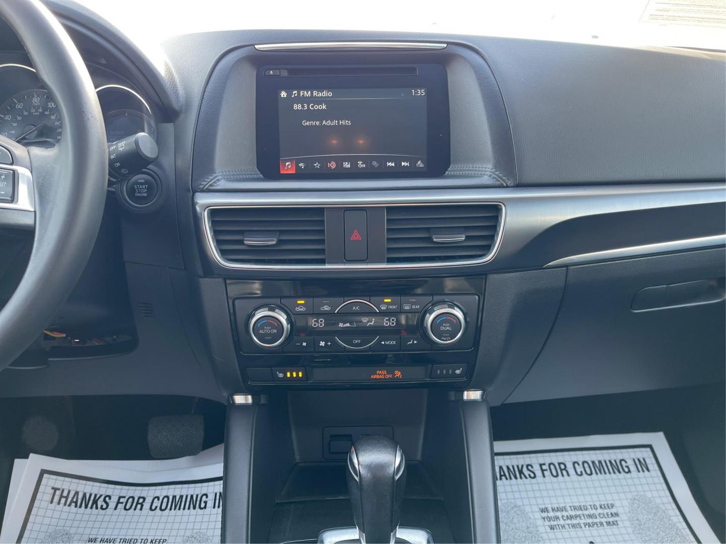 2016 Mazda CX-5 Grand Touring AWD (JM3KE4DY8G0) with an 2.5L L4 DOHC 16V engine, 6-Speed Automatic transmission, located at 1230 East Main St, Xenia, OH, 45385, (937) 908-9800, 39.688042, -83.910538 - Photo#12