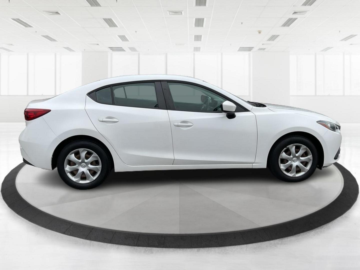 2016 Mazda Mazda3 i Sport (3MZBM1T74GM) with an SKYACTIV-G 2L I-4 gasoline direct injection engine, located at 880 E. National Road, OH, 45377, (937) 908-9800, 39.891918, -84.183975 - Photo#1