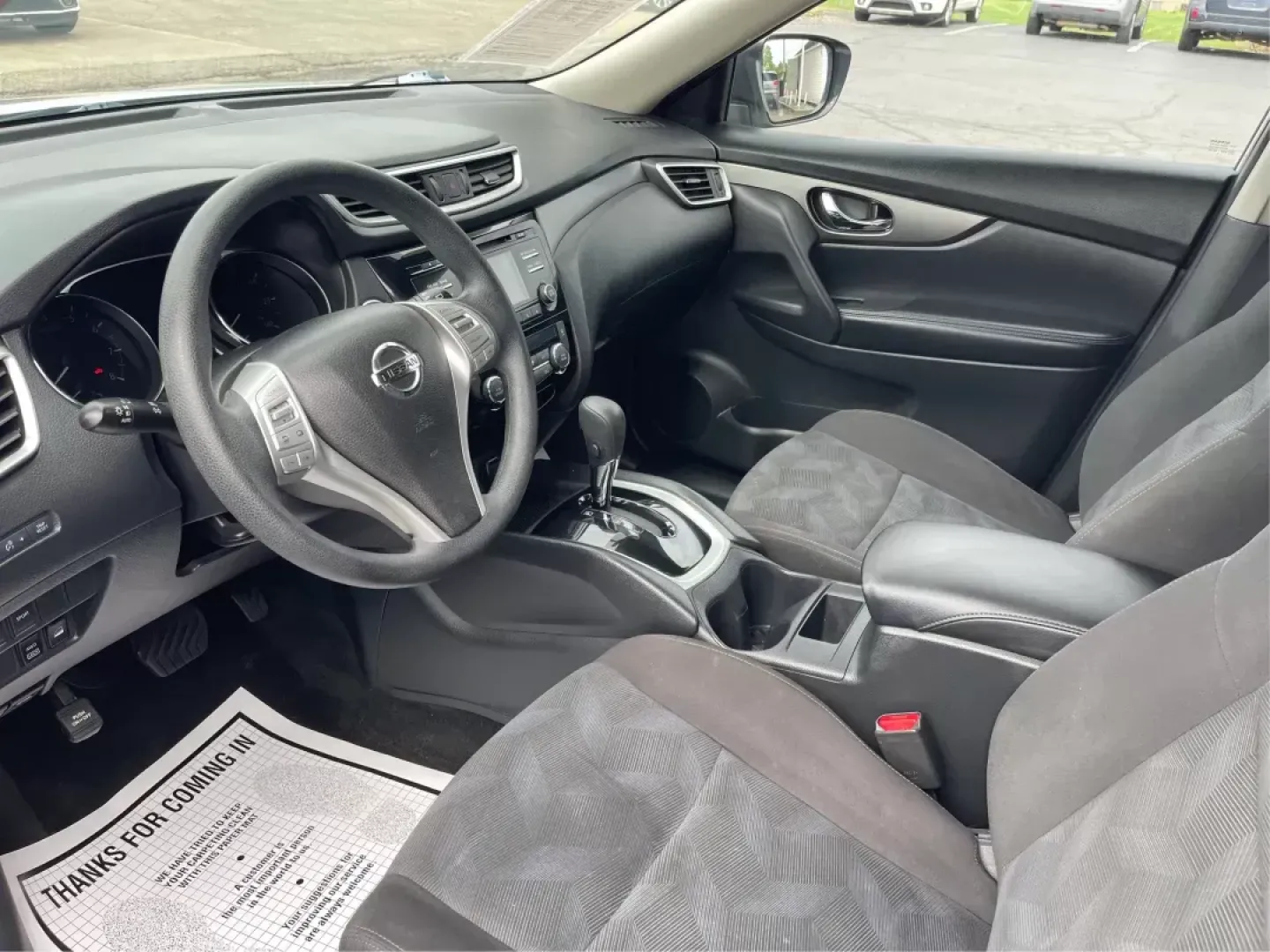 2016 Nissan Rogue SV (KNMAT2MV9GP) with an 2.5L I-4 DOHC engine, located at 4508 South Dixie Dr, Moraine, OH, 45439, (937) 908-9800, 39.807072, -84.031563 - Photo#8