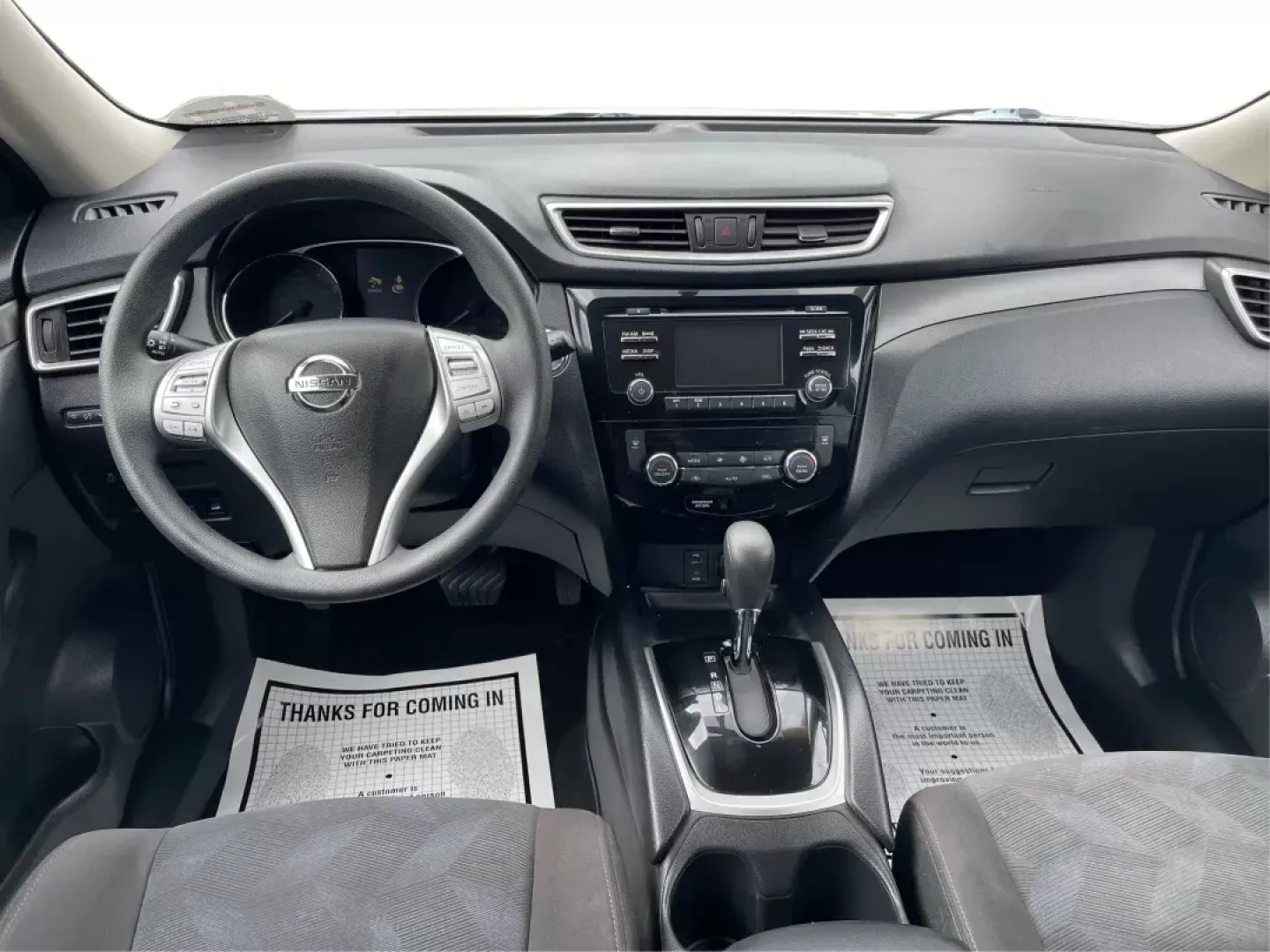 2016 Nissan Rogue SV (KNMAT2MV9GP) with an 2.5L I-4 DOHC engine, located at 4508 South Dixie Dr, Moraine, OH, 45439, (937) 908-9800, 39.807072, -84.031563 - Photo#20