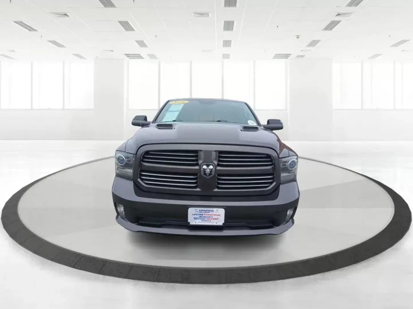 2016 Ram 1500 Sport Crew Cab SWB 4WD (1C6RR7MT8GS) with an 5.7L V8 OHV 16V engine, 8-Speed Automatic transmission, located at 401 Woodman Dr, Riverside, OH, 45431, (937) 908-9800, 39.761024, -84.120956 - Photo#6