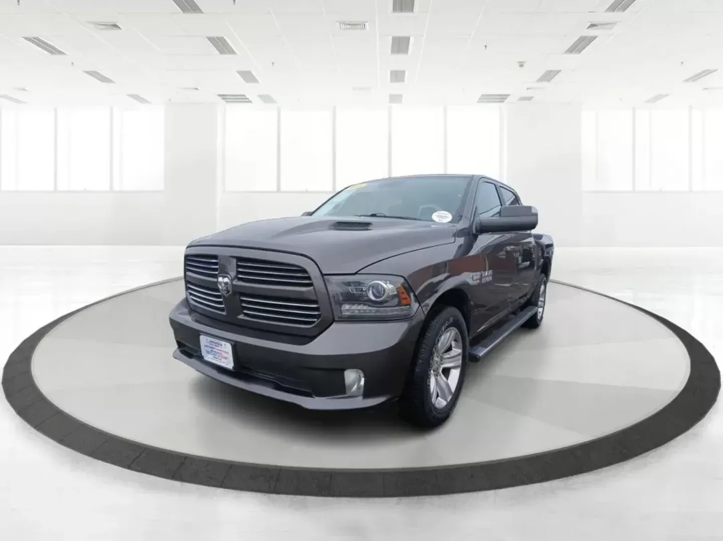 2016 Ram 1500 Sport Crew Cab SWB 4WD (1C6RR7MT8GS) with an 5.7L V8 OHV 16V engine, 8-Speed Automatic transmission, located at 401 Woodman Dr, Riverside, OH, 45431, (937) 908-9800, 39.761024, -84.120956 - Photo#7