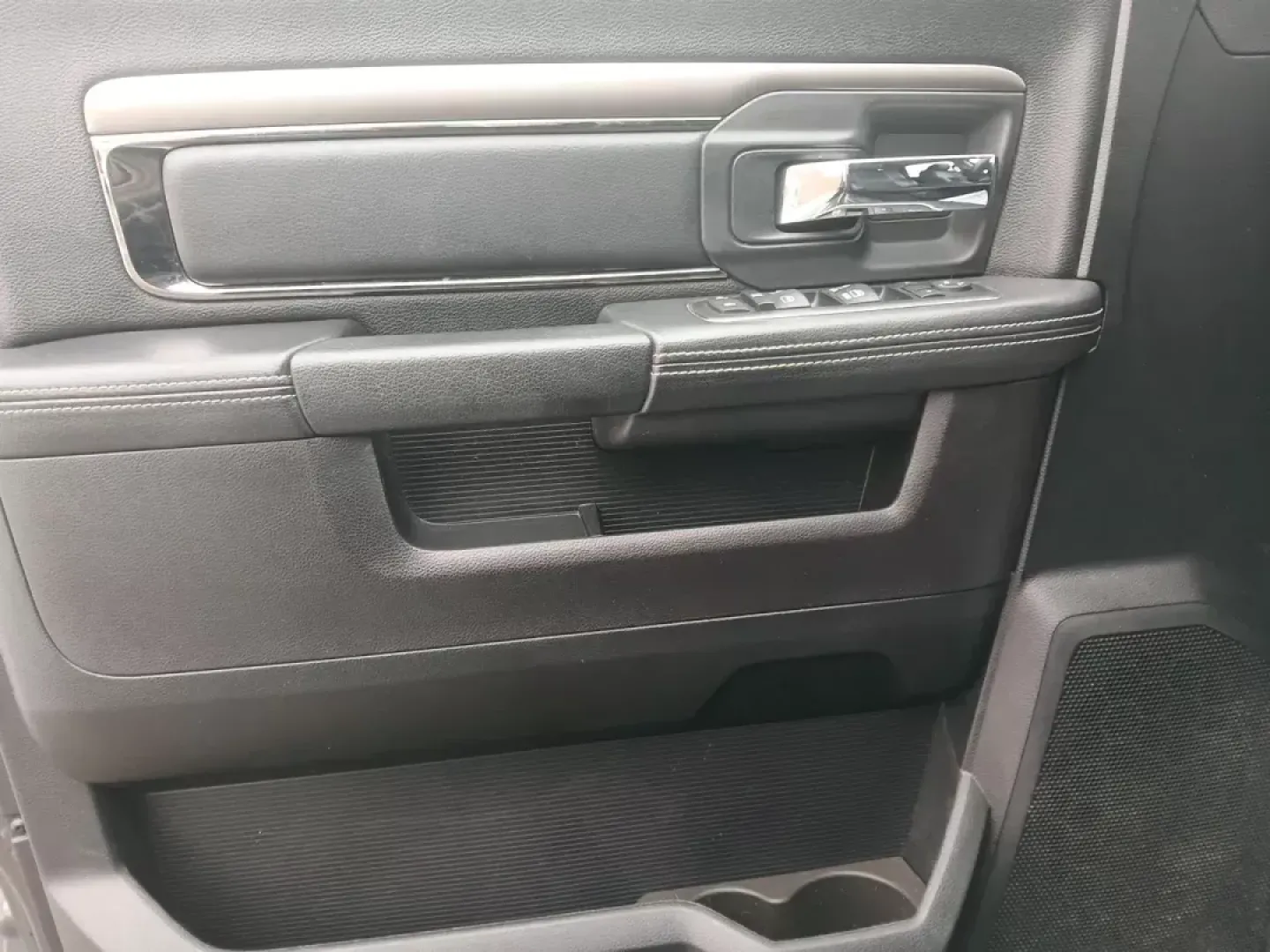 2016 Ram 1500 Sport Crew Cab SWB 4WD (1C6RR7MT8GS) with an 5.7L V8 OHV 16V engine, 8-Speed Automatic transmission, located at 401 Woodman Dr, Riverside, OH, 45431, (937) 908-9800, 39.761024, -84.120956 - Photo#17