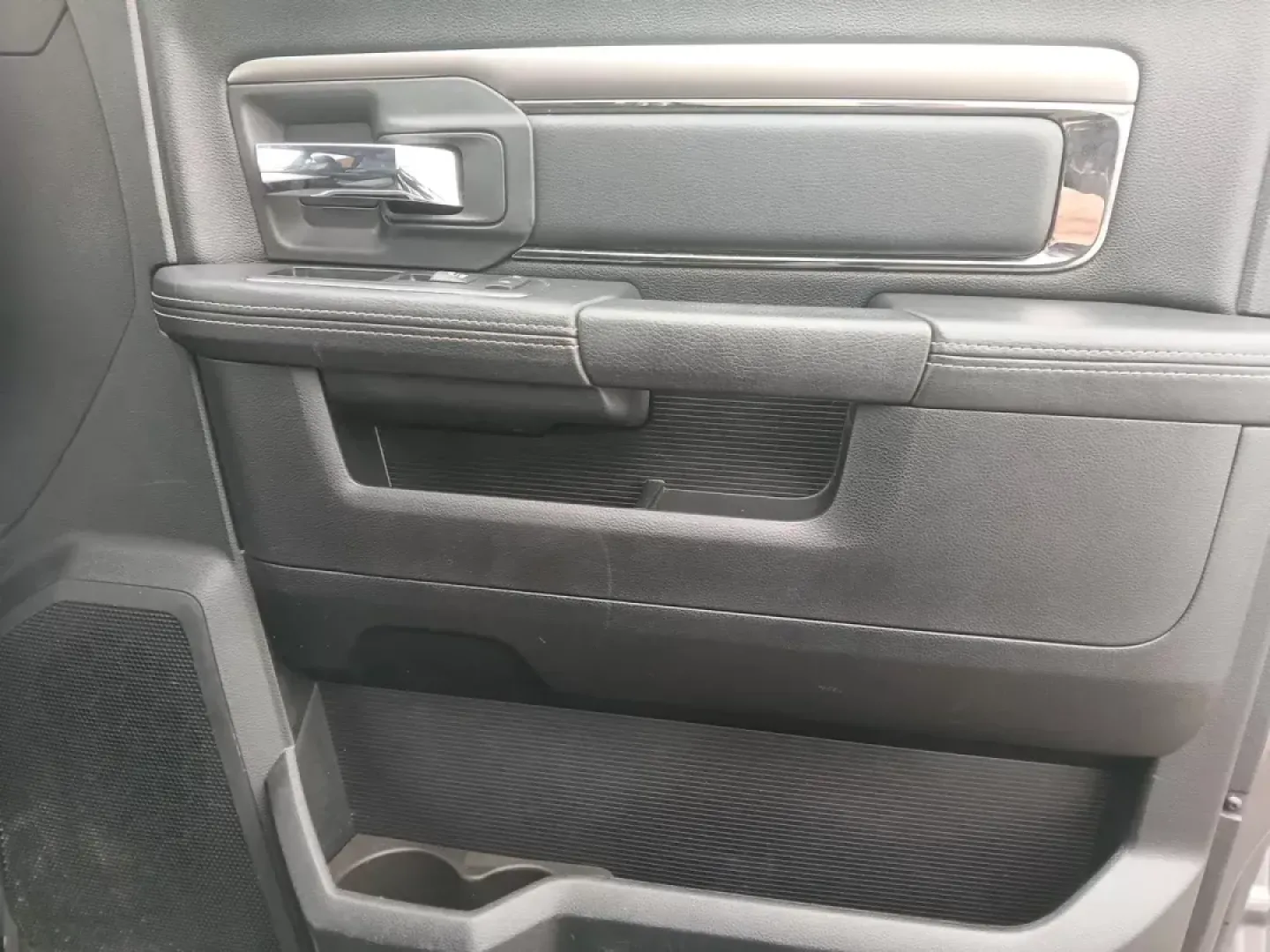 2016 Ram 1500 Sport Crew Cab SWB 4WD (1C6RR7MT8GS) with an 5.7L V8 OHV 16V engine, 8-Speed Automatic transmission, located at 401 Woodman Dr, Riverside, OH, 45431, (937) 908-9800, 39.761024, -84.120956 - Photo#18