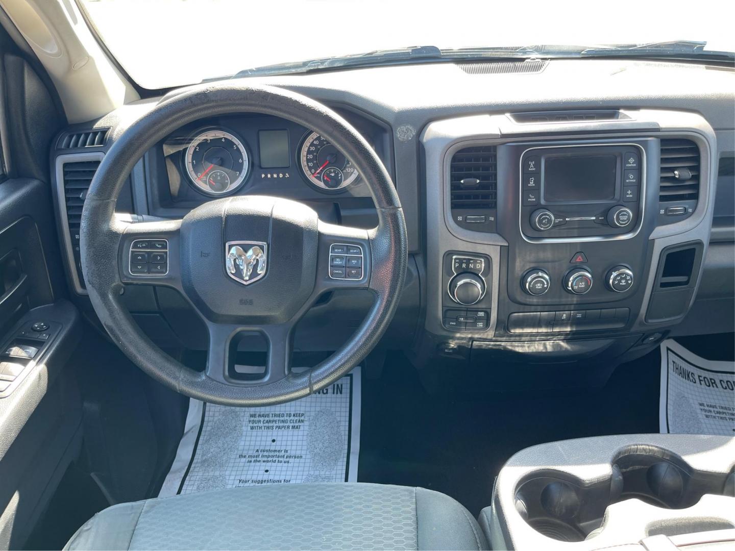 2016 Ram 1500 Express (1C6RR7FTXGS) with an HEMI 5.7L V-8 variable valve control engine, located at 1230 East Main St, Xenia, OH, 45385, (937) 908-9800, 39.688042, -83.910538 - Photo#20