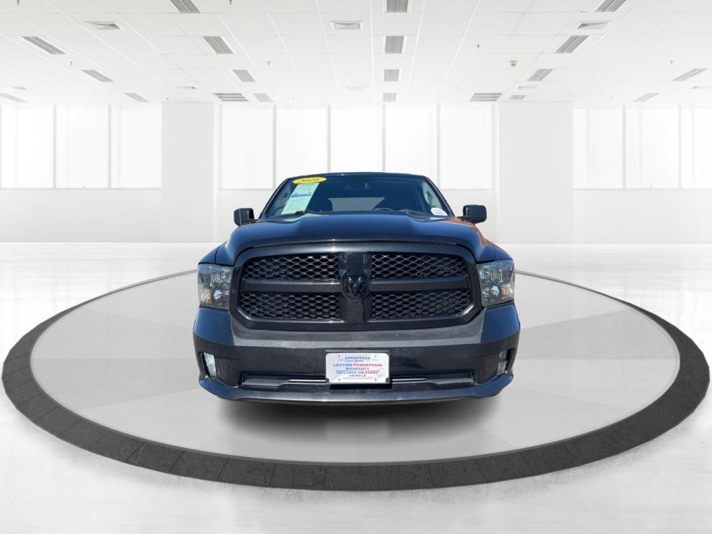 2016 Ram 1500 Express (1C6RR7FTXGS) with an HEMI 5.7L V-8 variable valve control engine, located at 1230 East Main St, Xenia, OH, 45385, (937) 908-9800, 39.688042, -83.910538 - Photo#6