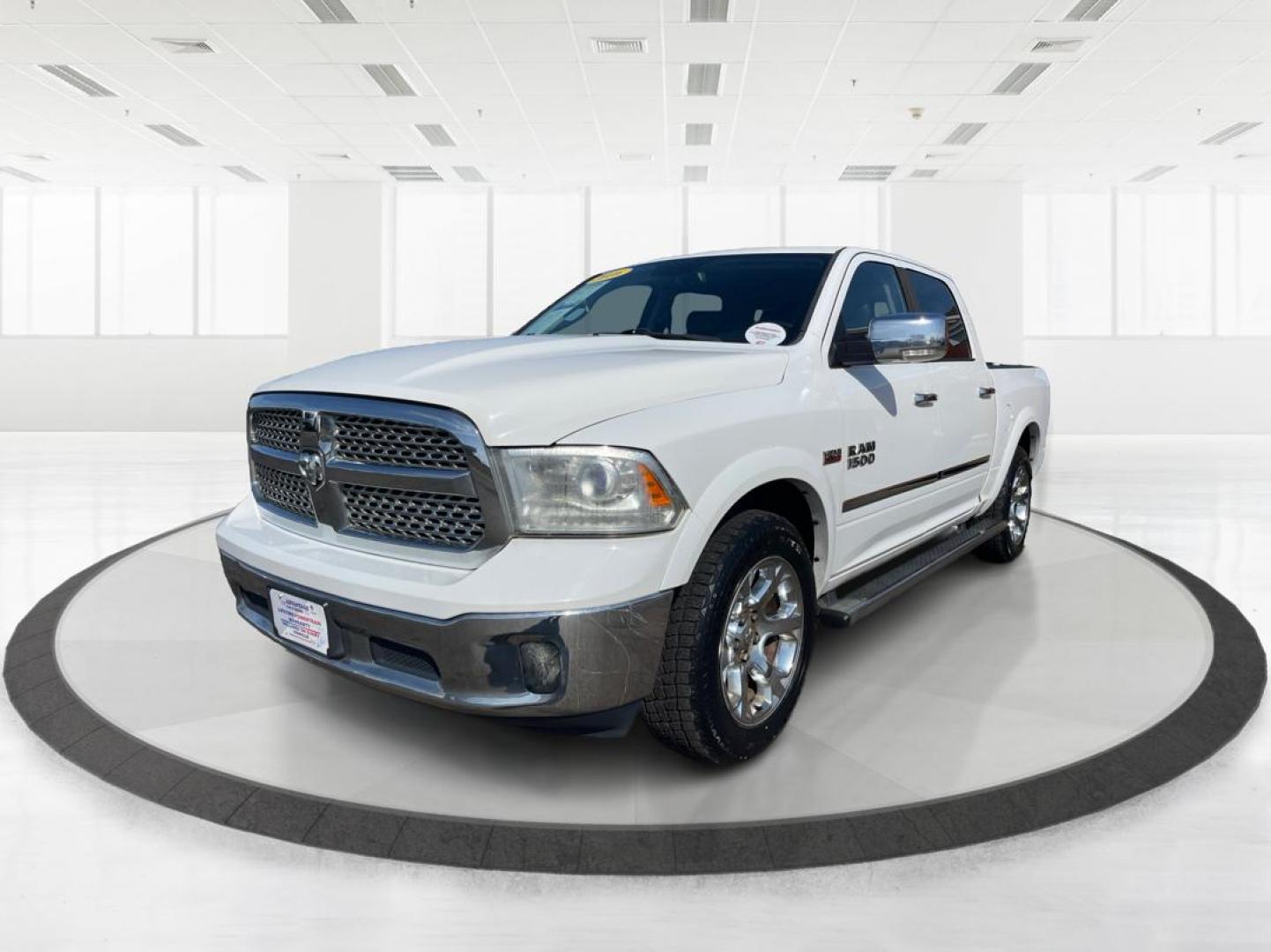 2016 Ram 1500 Laramie (1C6RR7NTXGS) with an Other engine, located at 1230 East Main St, Xenia, OH, 45385, (937) 908-9800, 39.688042, -83.910538 - Photo#6