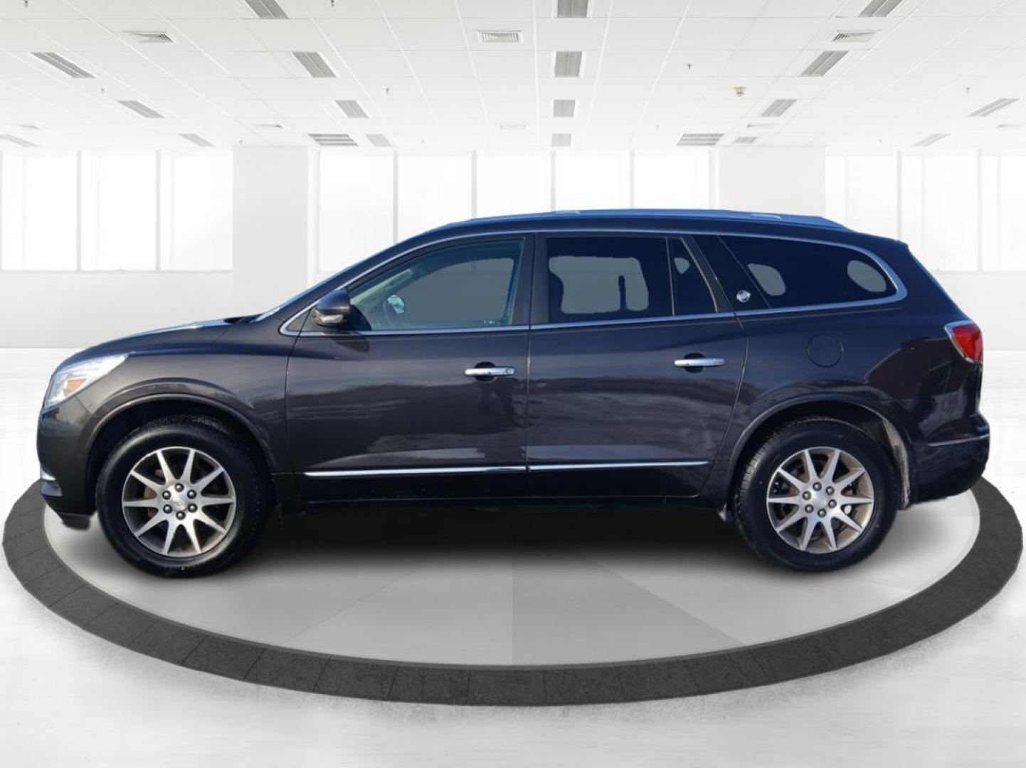 2017 Buick Enclave Leather FWD (5GAKRBKD2HJ) with an 3.6L V6 DOHC 24V engine, 6-Speed Automatic Overdrive transmission, located at 880 E. National Road, OH, 45377, (937) 908-9800, 39.891918, -84.183975 - Photo#5