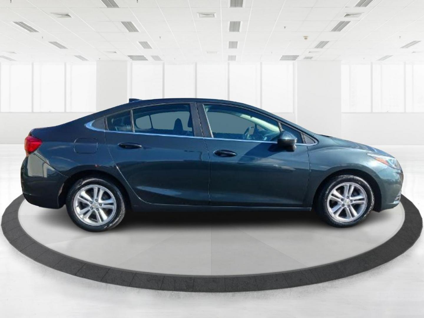 2017 Chevrolet Cruze LT Auto (3G1BE5SM0HS) with an 1.4L L4 DOHC 16V TURBO engine, 6-Speed Automatic transmission, located at 4508 South Dixie Dr, Moraine, OH, 45439, (937) 908-9800, 39.807072, -84.031563 - Photo#1