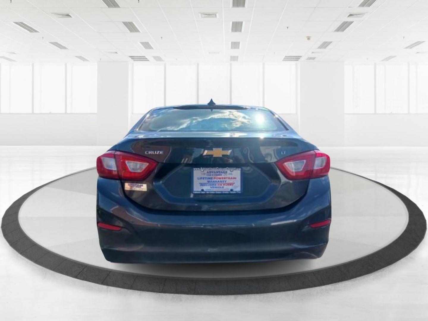 2017 Chevrolet Cruze LT Auto (3G1BE5SM0HS) with an 1.4L L4 DOHC 16V TURBO engine, 6-Speed Automatic transmission, located at 4508 South Dixie Dr, Moraine, OH, 45439, (937) 908-9800, 39.807072, -84.031563 - Photo#2