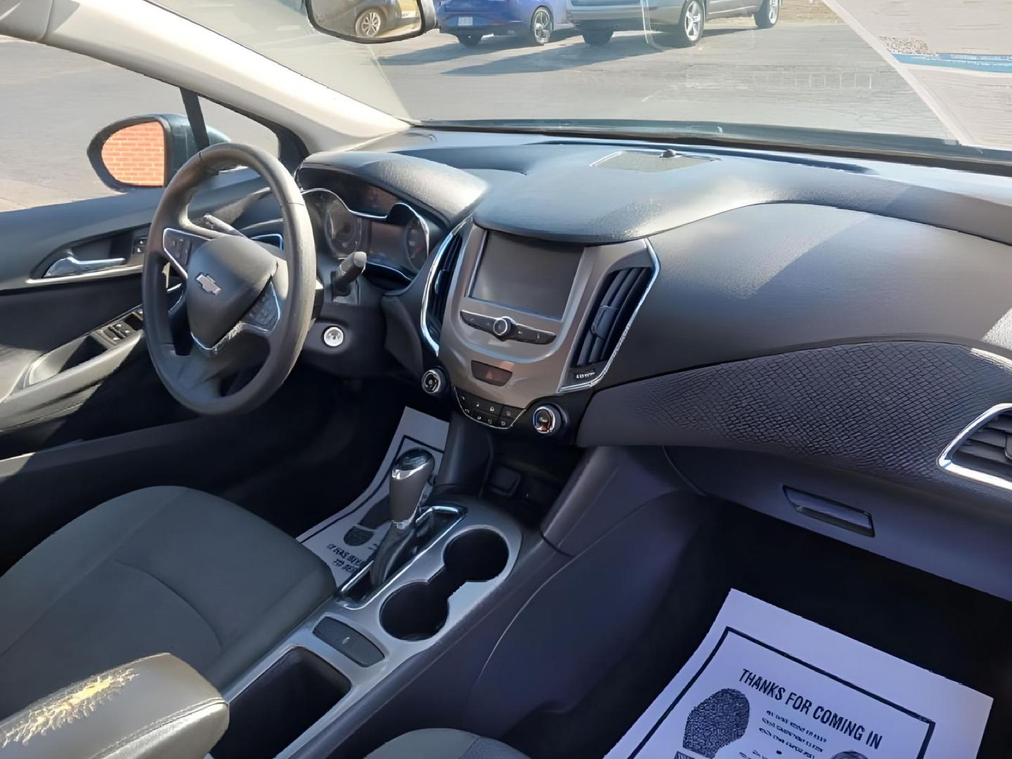 2017 Chevrolet Cruze LT Auto (3G1BE5SM0HS) with an 1.4L L4 DOHC 16V TURBO engine, 6-Speed Automatic transmission, located at 4508 South Dixie Dr, Moraine, OH, 45439, (937) 908-9800, 39.807072, -84.031563 - Photo#8