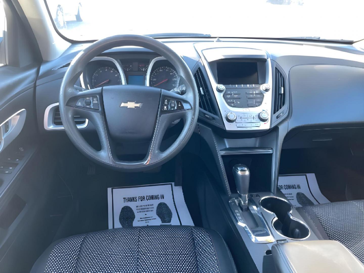 2017 Chevrolet Equinox LS 2WD (2GNALBEK7H1) with an 2.4L L4 DOHC 16V FFV engine, 6-Speed Automatic transmission, located at 1099 N County Rd 25A , Troy, OH, 45373, (937) 908-9800, 40.057041, -84.215462 - Photo#7