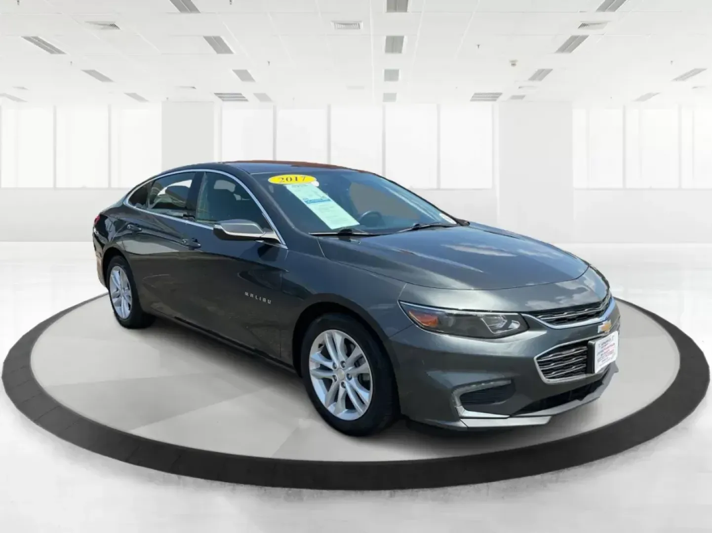 2017 Chevrolet Malibu 1LT (1G1ZE5ST3HF) with an 1.5L I-4 gasoline direct injection engine, located at 1230 East Main St, Xenia, OH, 45385, (937) 908-9800, 39.688042, -83.910538 - Photo#0