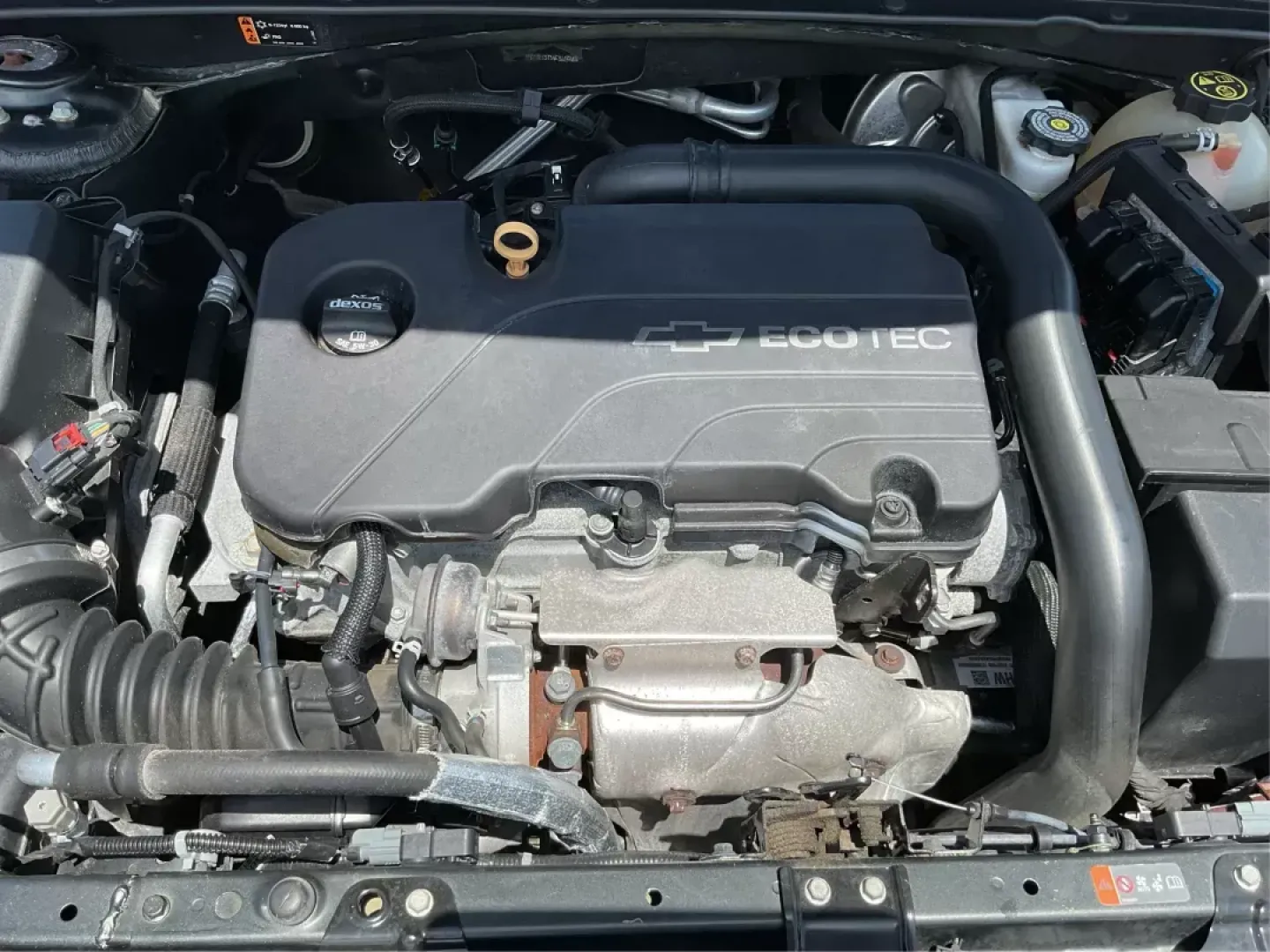 2017 Chevrolet Malibu 1LT (1G1ZE5ST3HF) with an 1.5L I-4 gasoline direct injection engine, located at 1230 East Main St, Xenia, OH, 45385, (937) 908-9800, 39.688042, -83.910538 - Photo#10