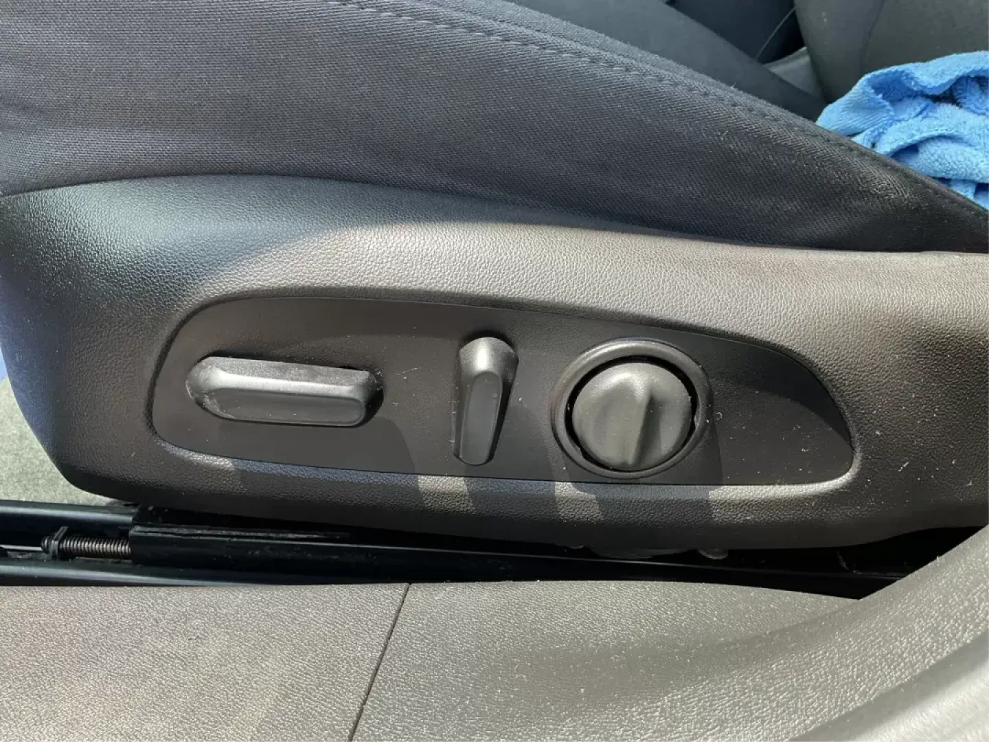 2017 Chevrolet Malibu 1LT (1G1ZE5ST3HF) with an 1.5L I-4 gasoline direct injection engine, located at 1230 East Main St, Xenia, OH, 45385, (937) 908-9800, 39.688042, -83.910538 - Photo#17