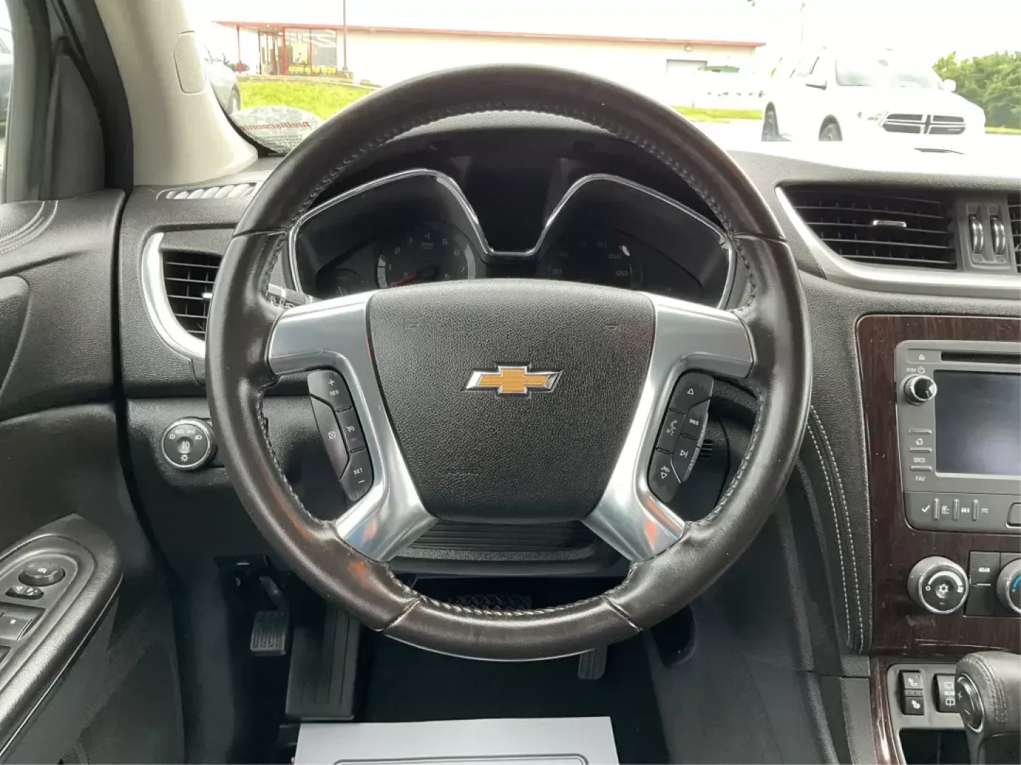 2017 Chevrolet Traverse 1LT (1GNKRGKD3HJ) with an 3.6L V-6 gasoline direct injection engine, located at 401 Woodman Dr, Riverside, OH, 45431, (937) 908-9800, 39.761024, -84.120956 - Photo#14