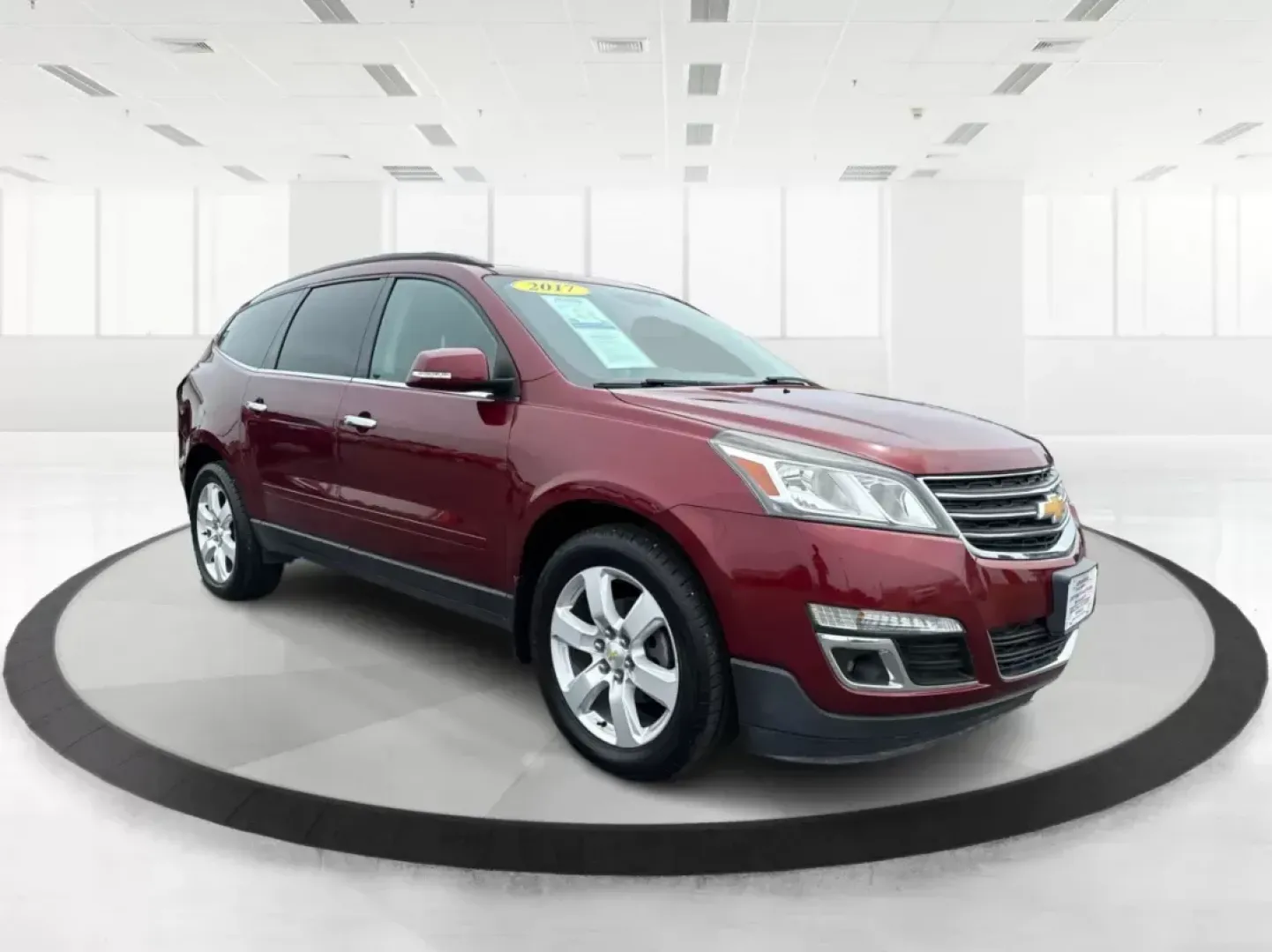 2017 Chevrolet Traverse 1LT (1GNKVGKD3HJ) with an 3.6L V-6 gasoline direct injection engine, located at 1099 N County Rd 25A , Troy, OH, 45373, (937) 908-9800, 40.057041, -84.215462 - Photo#0