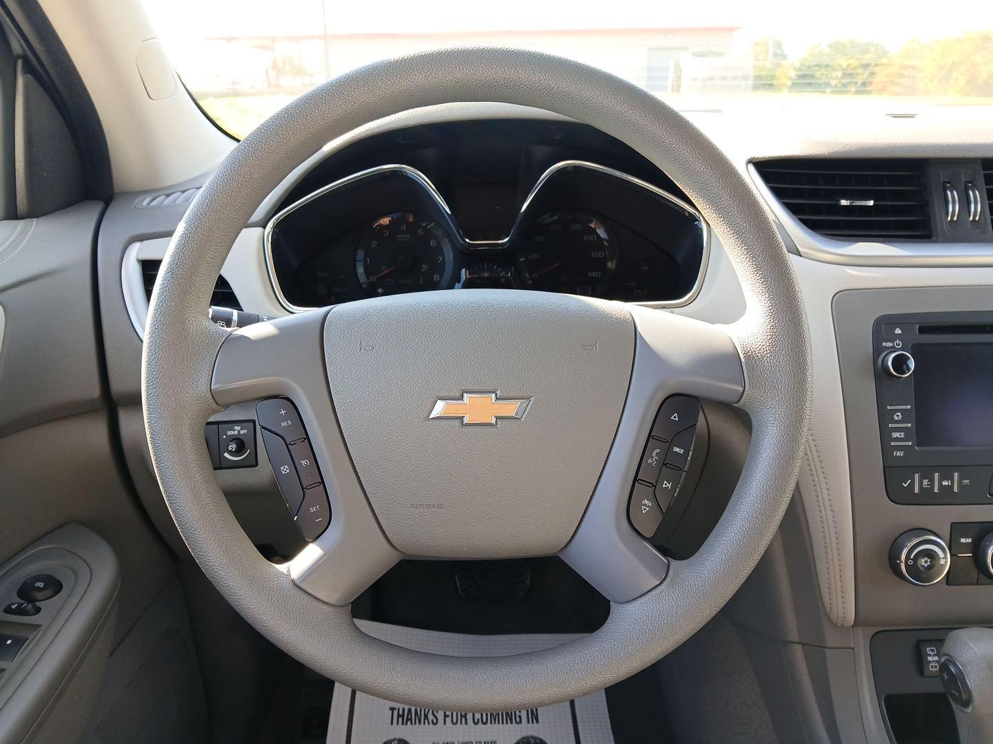 2017 Chevrolet Traverse LS AWD w/PDC (1GNKVFED0HJ) with an 3.6L V6 DOHC 24V engine, 6-Speed Automatic transmission, located at 880 E. National Road, OH, 45377, (937) 908-9800, 39.891918, -84.183975 - Photo#15