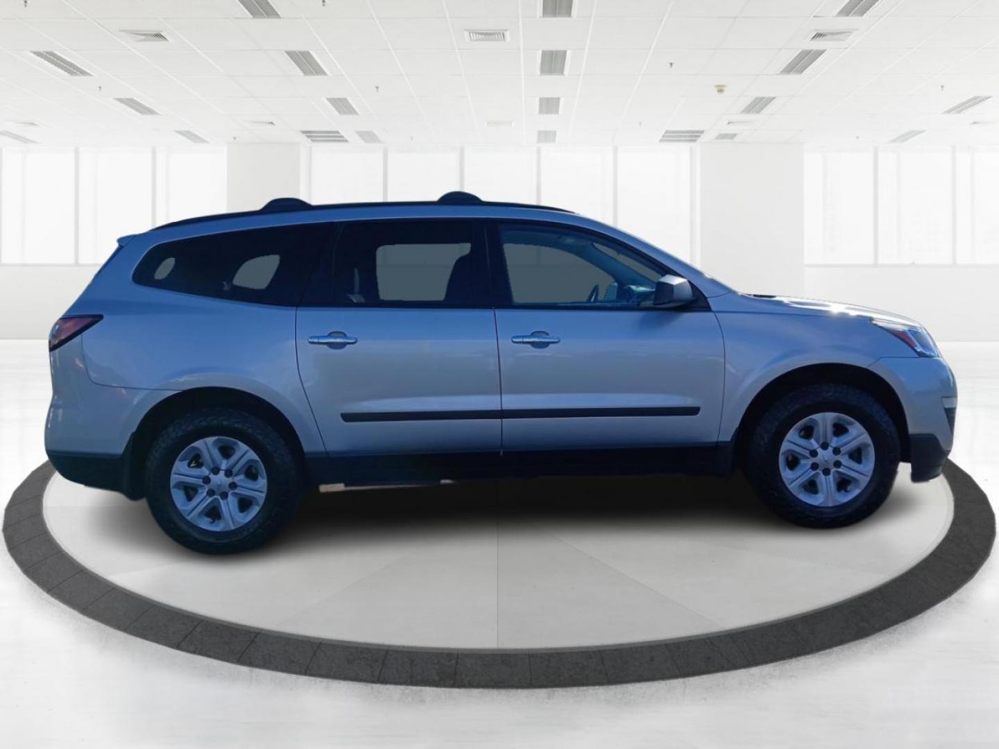 2017 Chevrolet Traverse LS AWD w/PDC (1GNKVFED0HJ) with an 3.6L V6 DOHC 24V engine, 6-Speed Automatic transmission, located at 880 E. National Road, OH, 45377, (937) 908-9800, 39.891918, -84.183975 - Photo#1
