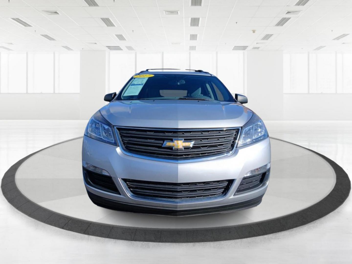 2017 Chevrolet Traverse LS AWD w/PDC (1GNKVFED0HJ) with an 3.6L V6 DOHC 24V engine, 6-Speed Automatic transmission, located at 880 E. National Road, OH, 45377, (937) 908-9800, 39.891918, -84.183975 - Photo#6