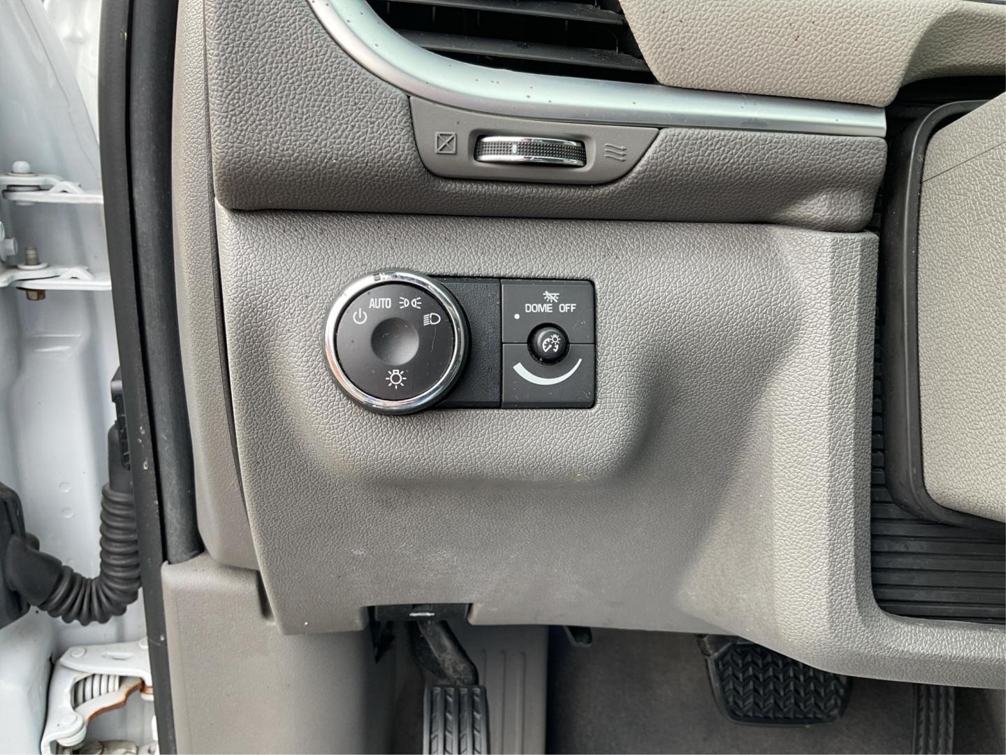 2017 Chevrolet Traverse LS (1GNKRFED9HJ) with an 3.6L V-6 gasoline direct injection engine, located at 880 E. National Road, OH, 45377, (937) 908-9800, 39.891918, -84.183975 - Photo#16