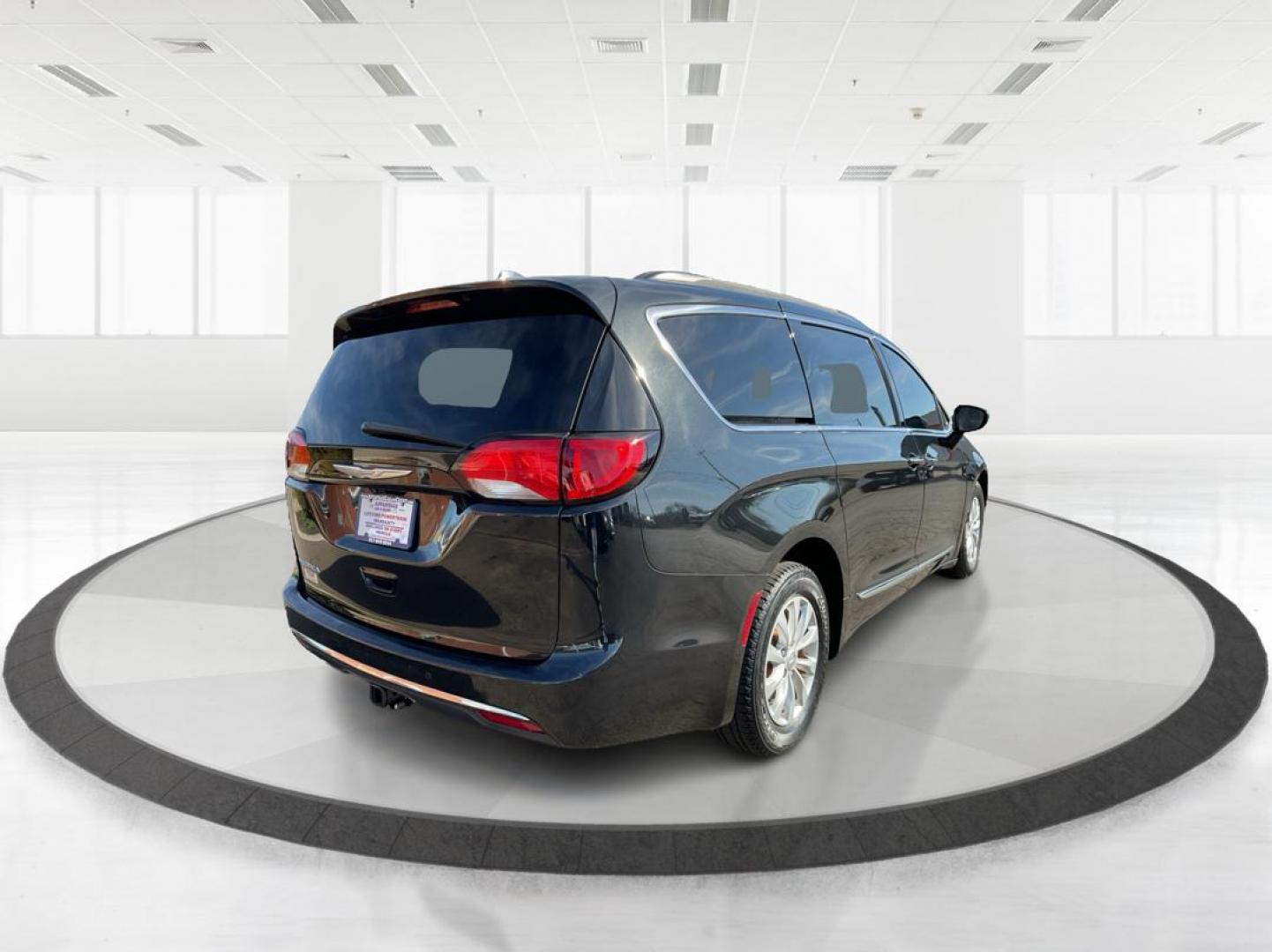2017 Chrysler Pacifica Touring-L (2C4RC1BG7HR) with an 3.6L V-6 DOHC engine, located at 1951 S Dayton Lakeview Rd., New Carlisle, OH, 45344, (937) 908-9800, 39.890999, -84.050255 - Photo#2