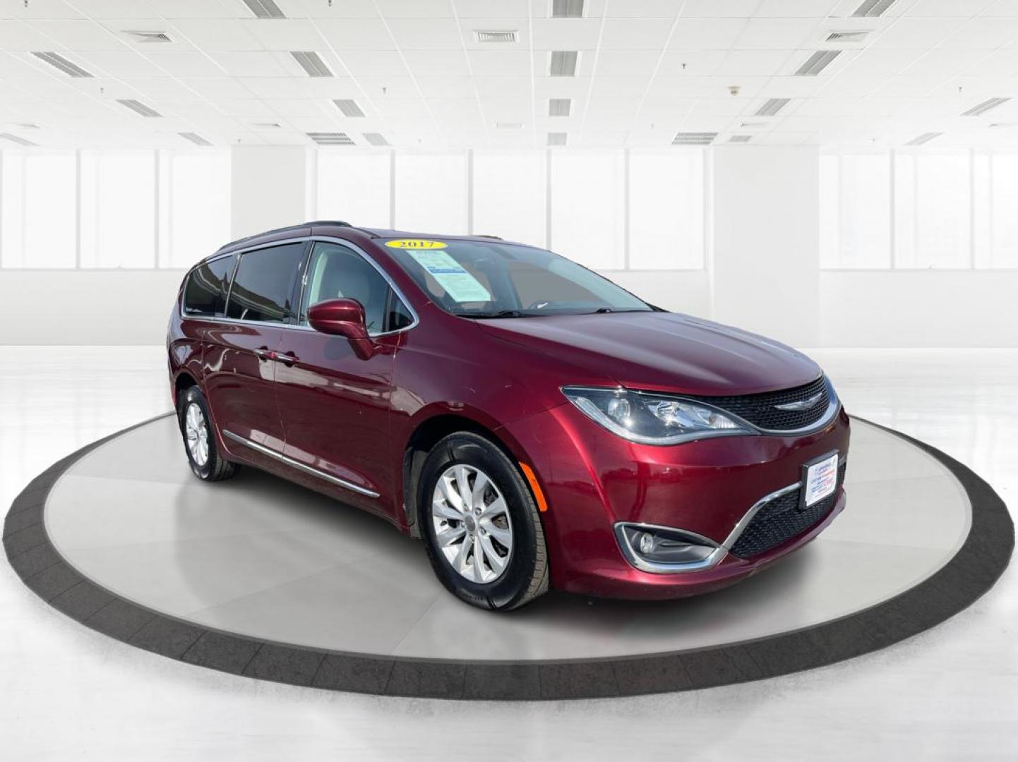 2017 Chrysler Pacifica Touring-L (2C4RC1BG2HR) with an 3.6L V-6 DOHC engine, located at 880 E. National Road, OH, 45377, (937) 908-9800, 39.891918, -84.183975 - Photo#0