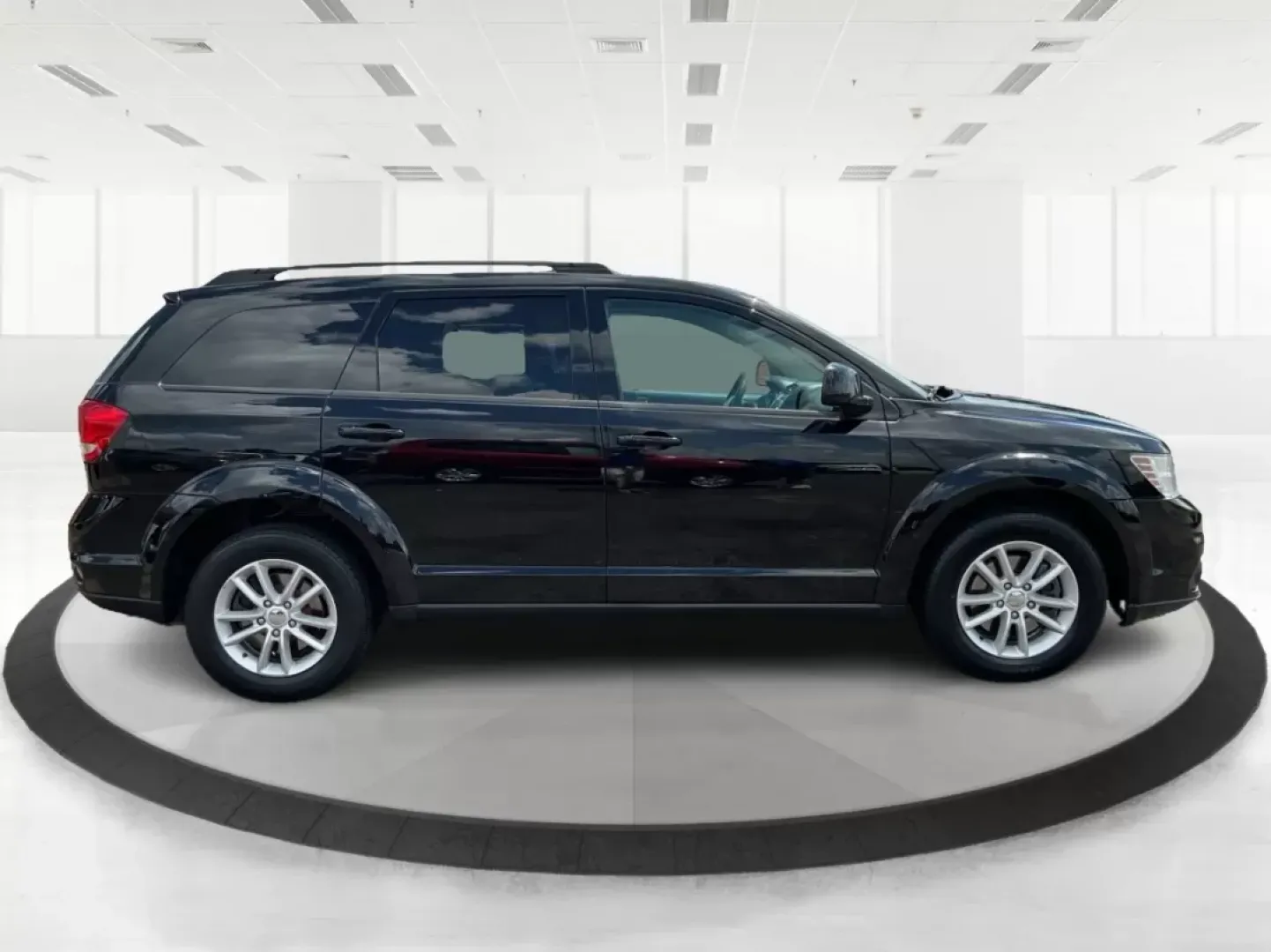 2017 Dodge Journey SXT (3C4PDCBG0HT) with an Other engine, located at 1951 S Dayton Lakeview Rd., New Carlisle, OH, 45344, (937) 908-9800, 39.890999, -84.050255 - Photo#1