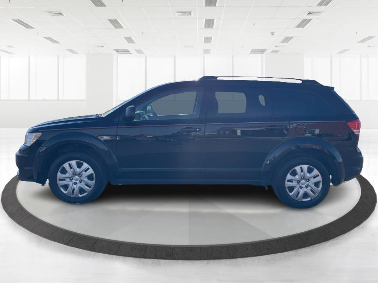 2017 Dodge Journey SE (3C4PDCAB4HT) with an Other engine, located at 4508 South Dixie Dr, Moraine, OH, 45439, (937) 908-9800, 39.807072, -84.031563 - Photo#5