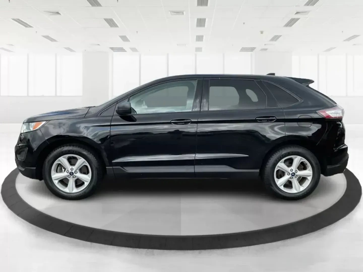 2017 Ford Edge SE (2FMPK4G90HB) with an EcoBoost 2L I-4 gasoline direct injection engine, located at 1230 East Main St, Xenia, OH, 45385, (937) 908-9800, 39.688042, -83.910538 - Photo#5