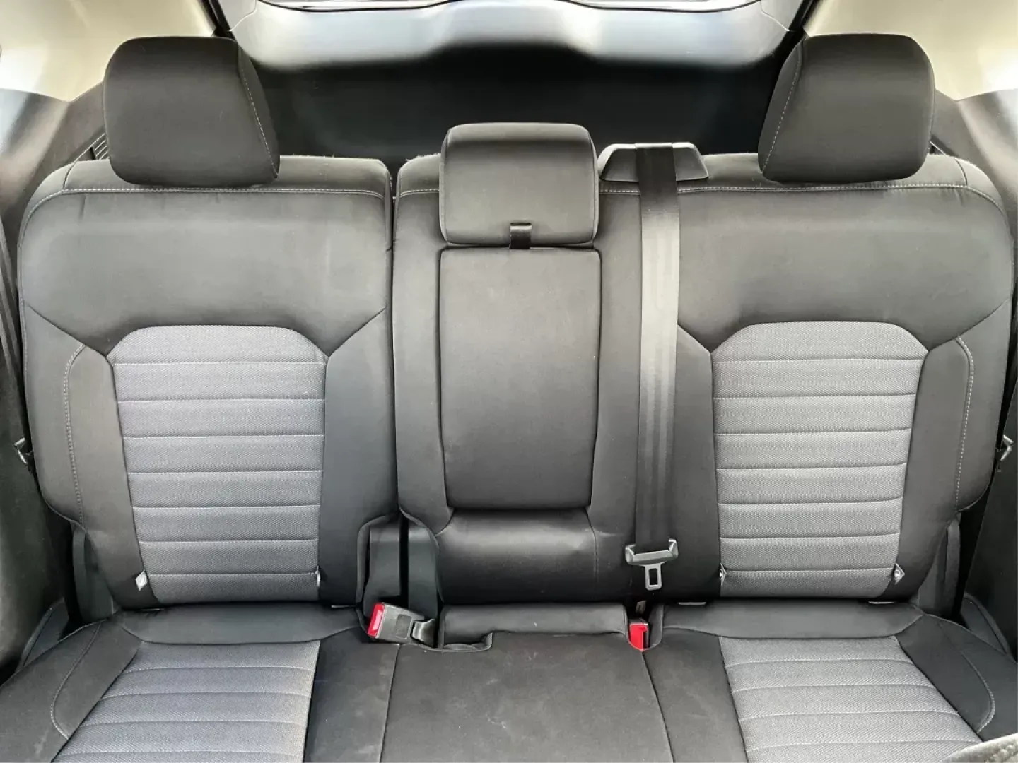 2017 Ford Edge SE (2FMPK4G90HB) with an EcoBoost 2L I-4 gasoline direct injection engine, located at 1230 East Main St, Xenia, OH, 45385, (937) 908-9800, 39.688042, -83.910538 - Photo#13