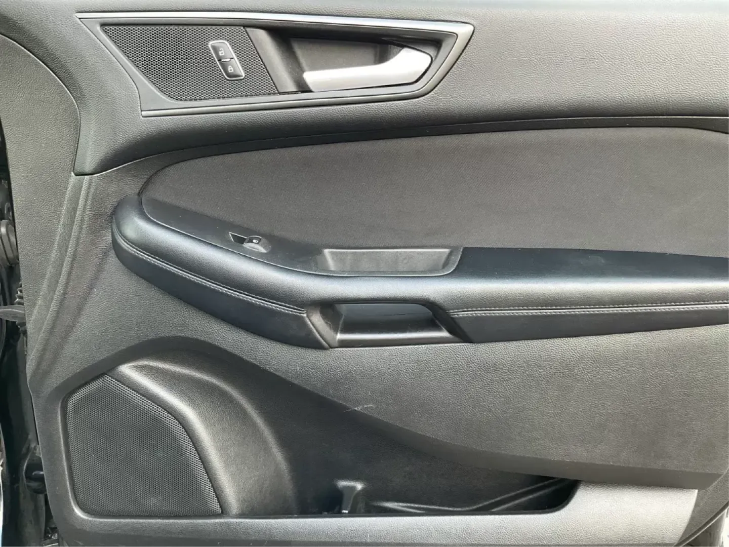 2017 Ford Edge SE (2FMPK4G90HB) with an EcoBoost 2L I-4 gasoline direct injection engine, located at 1230 East Main St, Xenia, OH, 45385, (937) 908-9800, 39.688042, -83.910538 - Photo#18