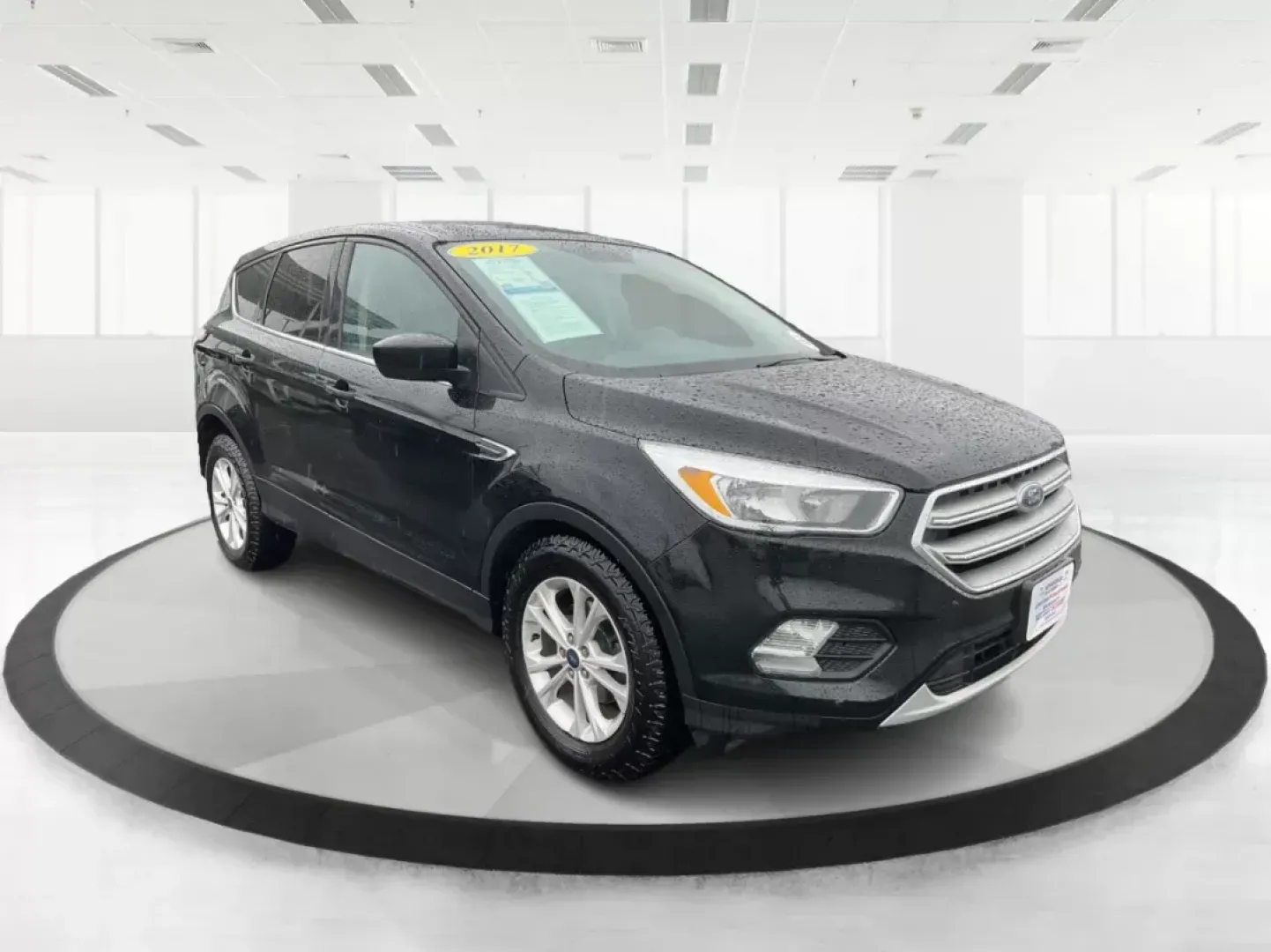 2017 Ford Escape SE FWD (1FMCU0GD6HU) with an 1.5L L4 DOHC 16V engine, 6-Speed Automatic transmission, located at 401 Woodman Dr, Riverside, OH, 45431, (937) 908-9800, 39.761024, -84.120956 - Photo#0