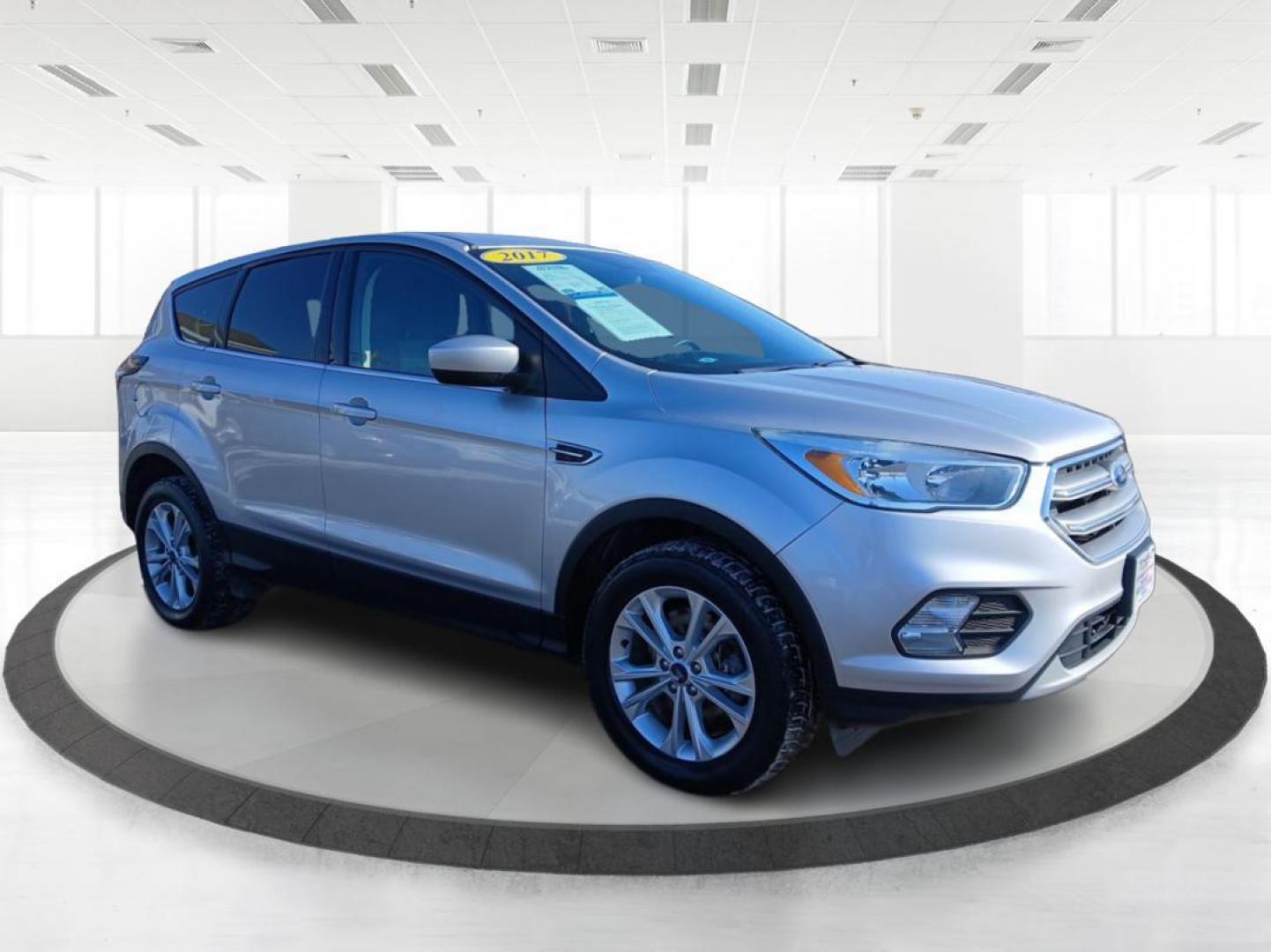 2017 Ford Escape SE 4WD (1FMCU9G92HU) with an 2.0L L4 DOHC 16V engine, 6-Speed Automatic transmission, located at 1184 Kauffman Ave, Fairborn, OH, 45324, (937) 908-9800, 39.807072, -84.031563 - Photo#0