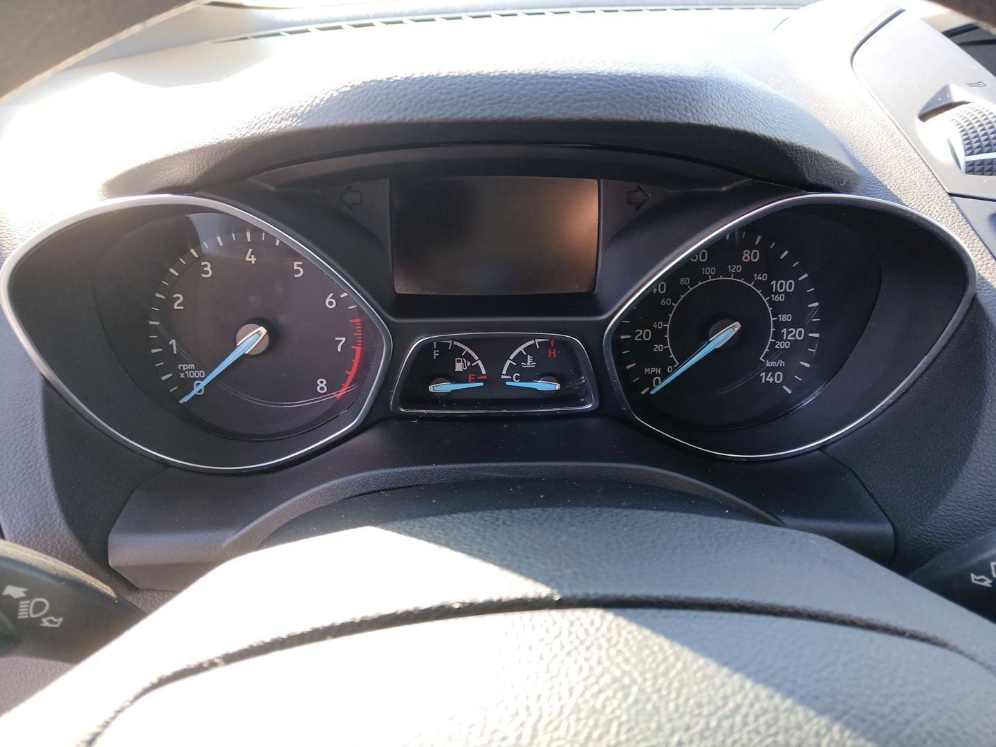 2017 Ford Escape SE 4WD (1FMCU9G92HU) with an 2.0L L4 DOHC 16V engine, 6-Speed Automatic transmission, located at 1184 Kauffman Ave, Fairborn, OH, 45324, (937) 908-9800, 39.807072, -84.031563 - Photo#14