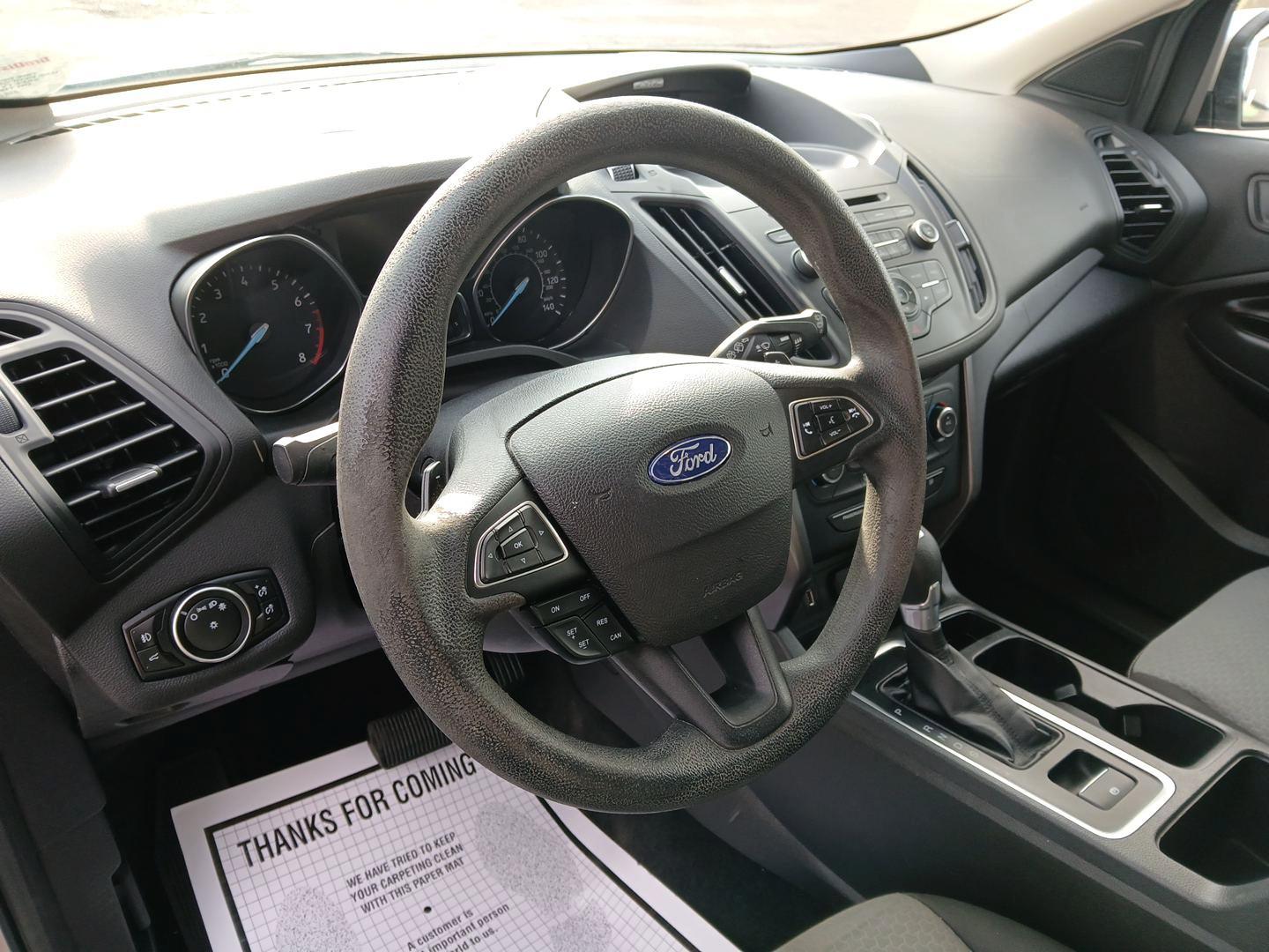 2017 Ford Escape SE 4WD (1FMCU9GD6HU) with an 1.5L L4 DOHC 16V engine, 6-Speed Automatic transmission, located at 880 E. National Road, OH, 45377, (937) 908-9800, 39.891918, -84.183975 - Photo#8