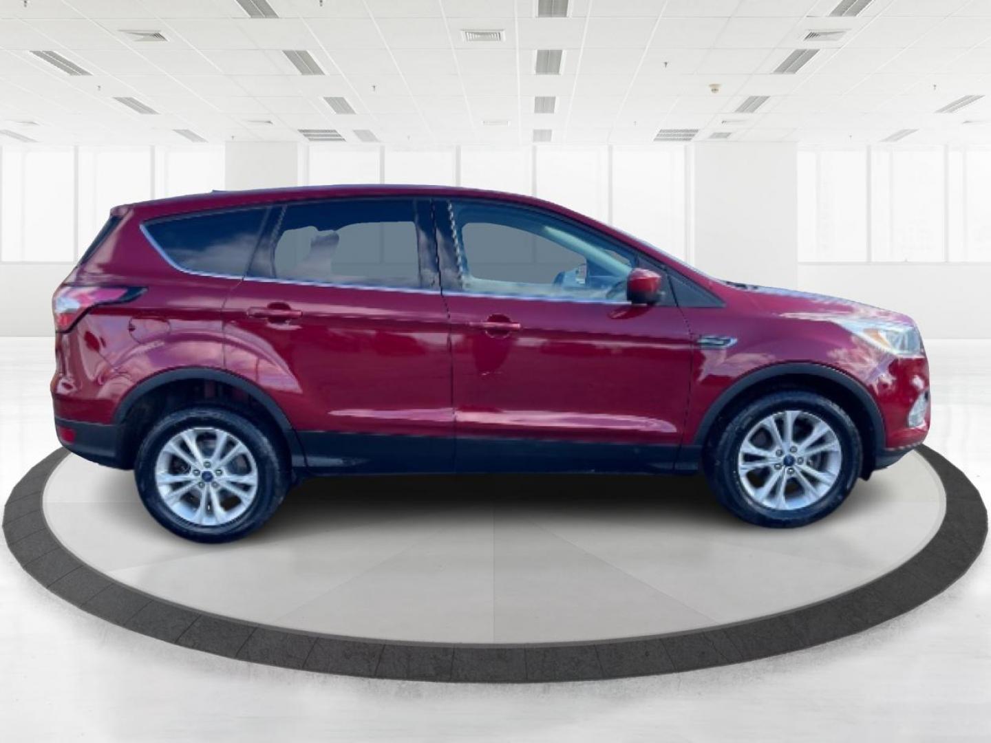 2017 Ford Escape SE 4WD (1FMCU9GD4HU) with an 1.5L L4 DOHC 16V engine, 6-Speed Automatic transmission, located at 401 Woodman Dr, Riverside, OH, 45431, (937) 908-9800, 39.761024, -84.120956 - Photo#1