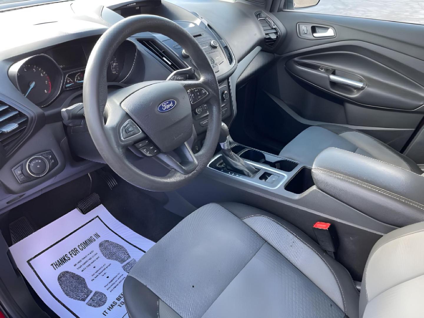 2017 Ford Escape SE 4WD (1FMCU9GD4HU) with an 1.5L L4 DOHC 16V engine, 6-Speed Automatic transmission, located at 401 Woodman Dr, Riverside, OH, 45431, (937) 908-9800, 39.761024, -84.120956 - Photo#6