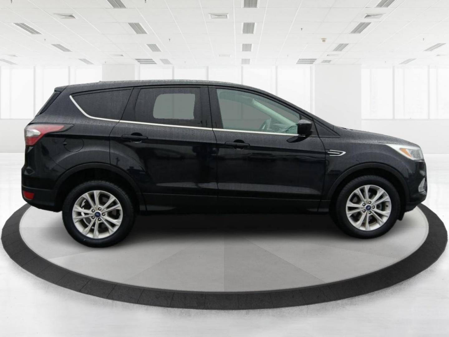 2017 Ford Escape SE FWD (1FMCU0GD3HU) with an 1.5L L4 DOHC 16V engine, 6-Speed Automatic transmission, located at 1951 S Dayton Lakeview Rd., New Carlisle, OH, 45344, (937) 908-9800, 39.890999, -84.050255 - Photo#1