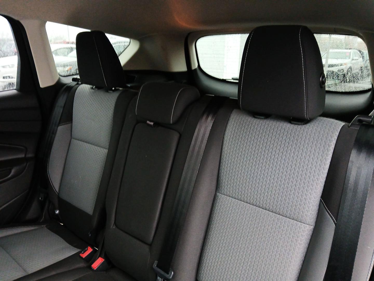 2017 Ford Escape SE FWD (1FMCU0GD3HU) with an 1.5L L4 DOHC 16V engine, 6-Speed Automatic transmission, located at 1951 S Dayton Lakeview Rd., New Carlisle, OH, 45344, (937) 908-9800, 39.890999, -84.050255 - Photo#8