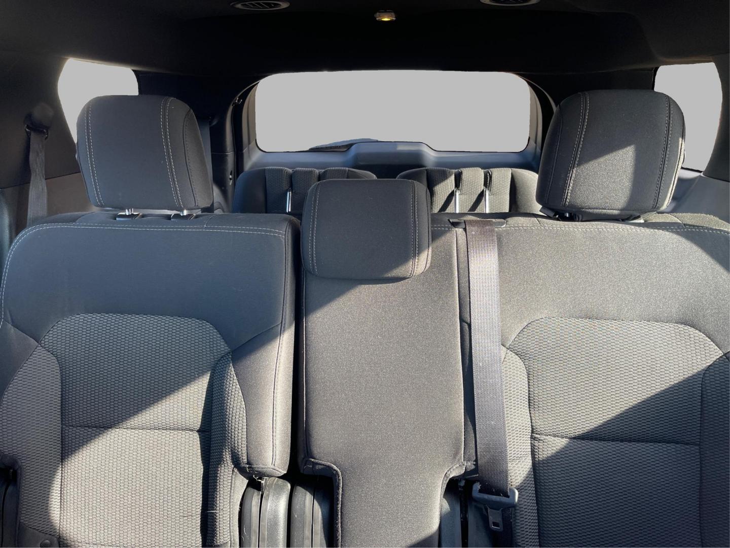 2017 Ford Explorer XLT (1FM5K8D83HG) with an 3.5L V-6 DOHC engine, located at 8750 N County Rd 25A, Piqua, OH, 45356, (937) 908-9800, 40.164391, -84.232513 - Photo#12