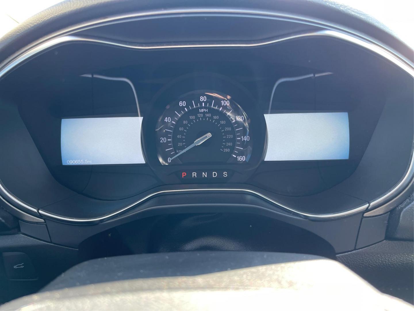 2017 Ford Fusion SE (3FA6P0HD1HR) with an 1.5L L4 DOHC 16V engine, 6-Speed Automatic transmission, located at 880 E. National Road, OH, 45377, (937) 908-9800, 39.891918, -84.183975 - Photo#14